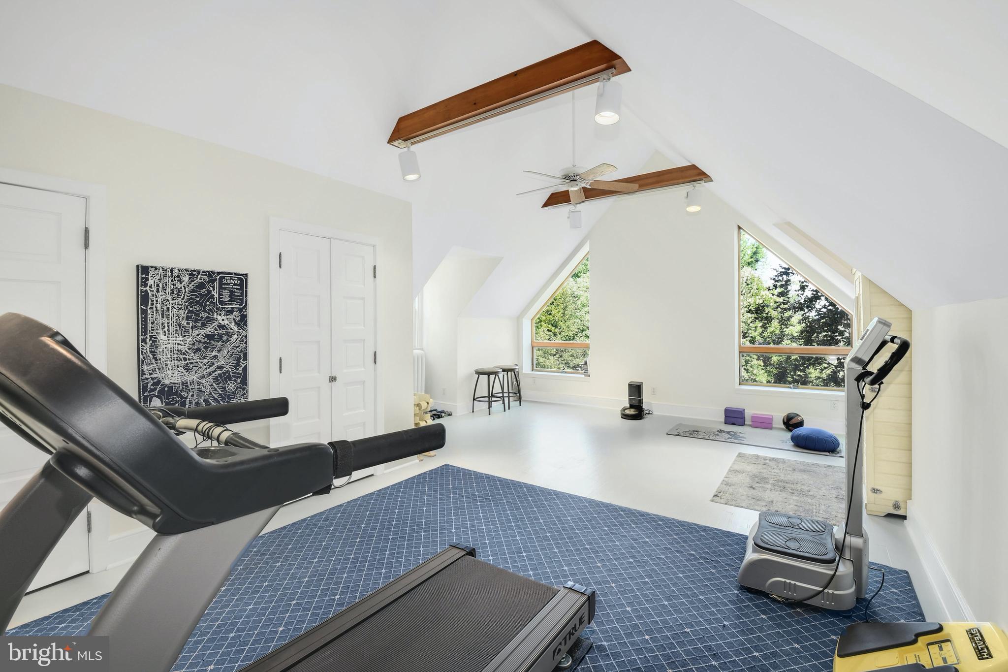 ROSEMONT - Residential