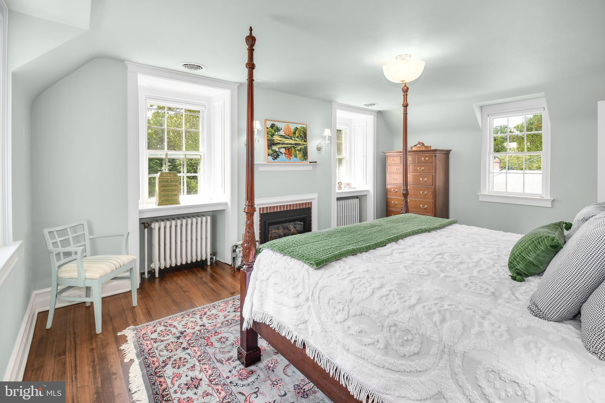 ROSEMONT - Residential