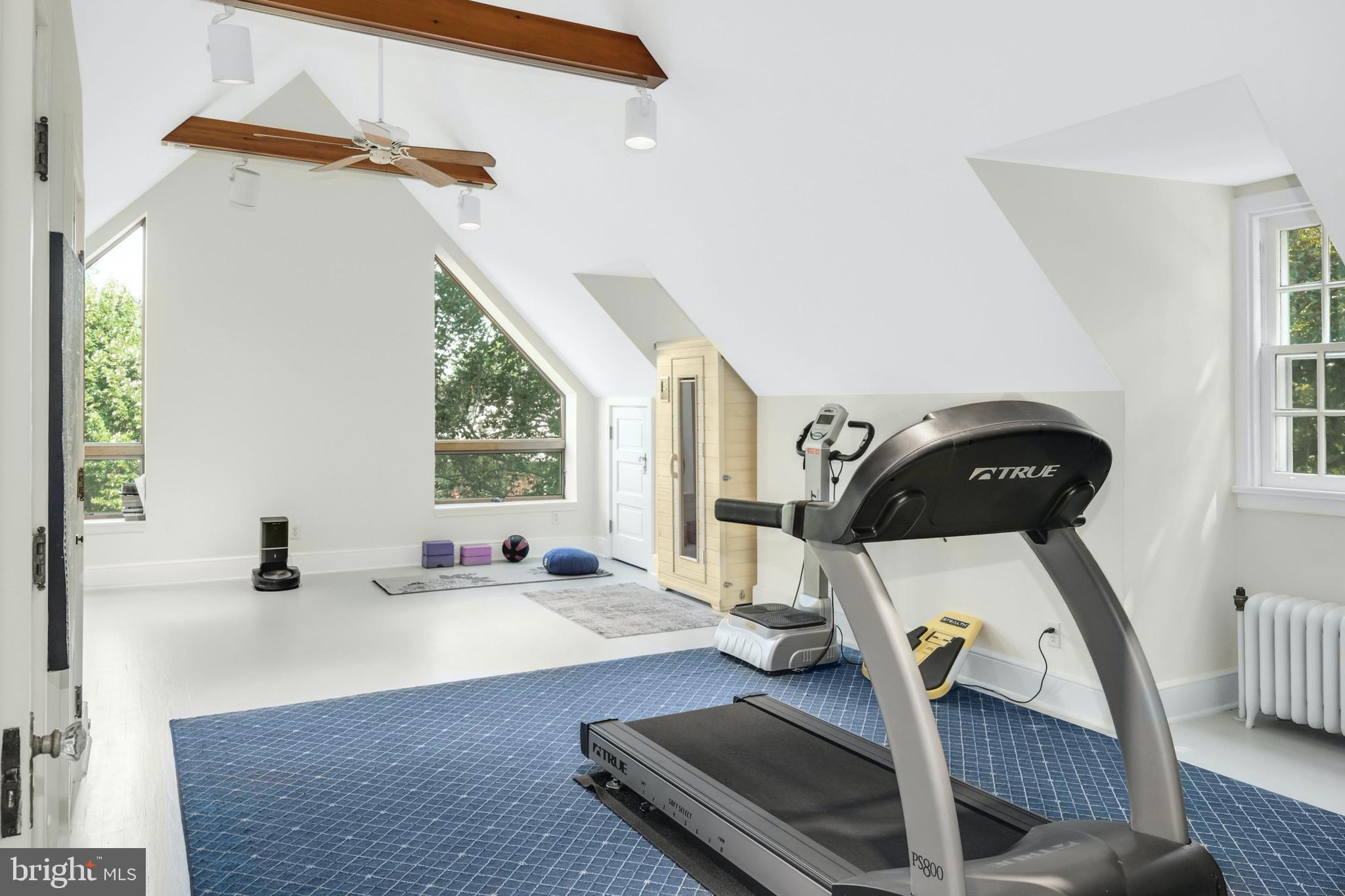 ROSEMONT - Residential