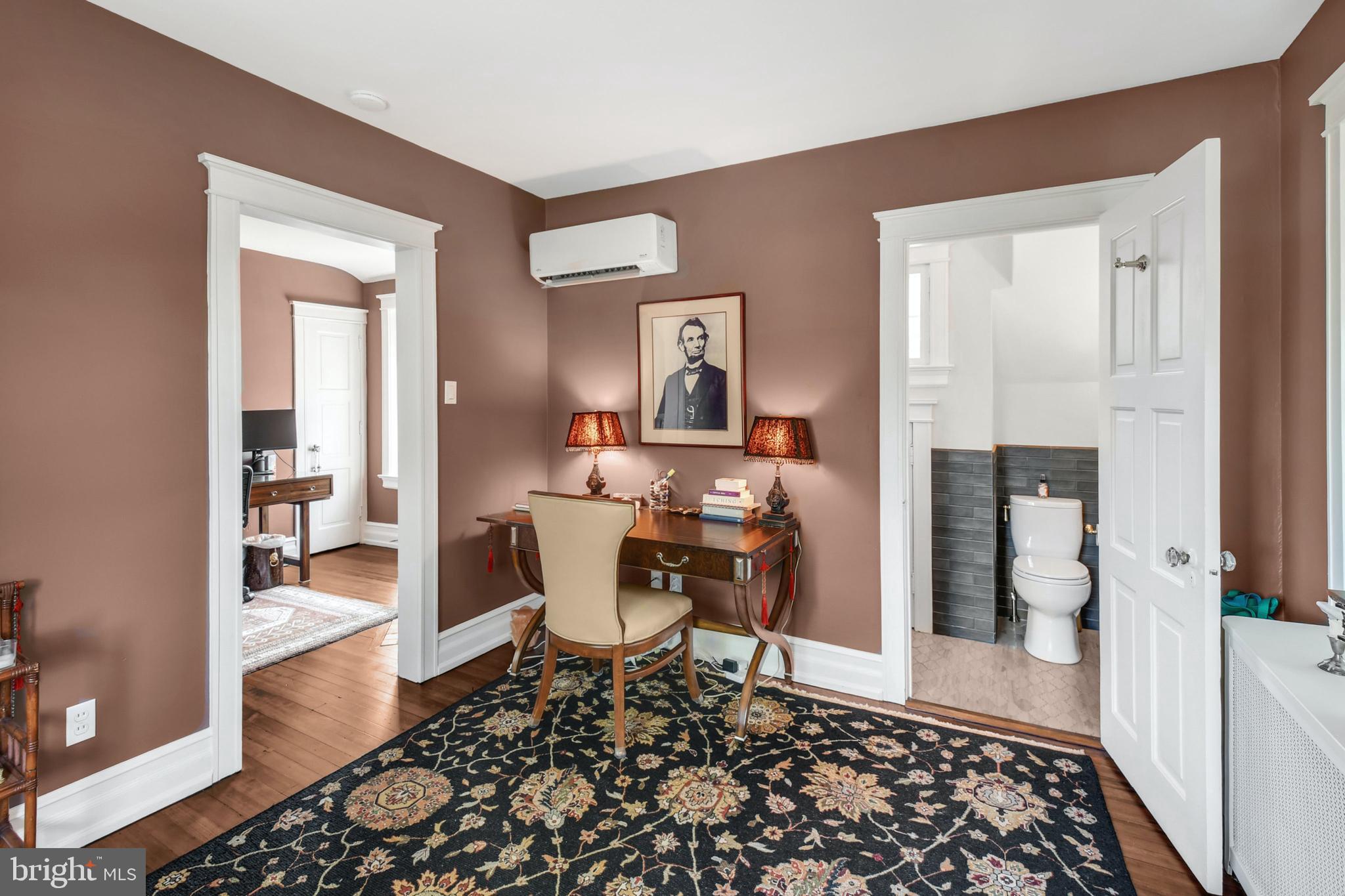 ROSEMONT - Residential