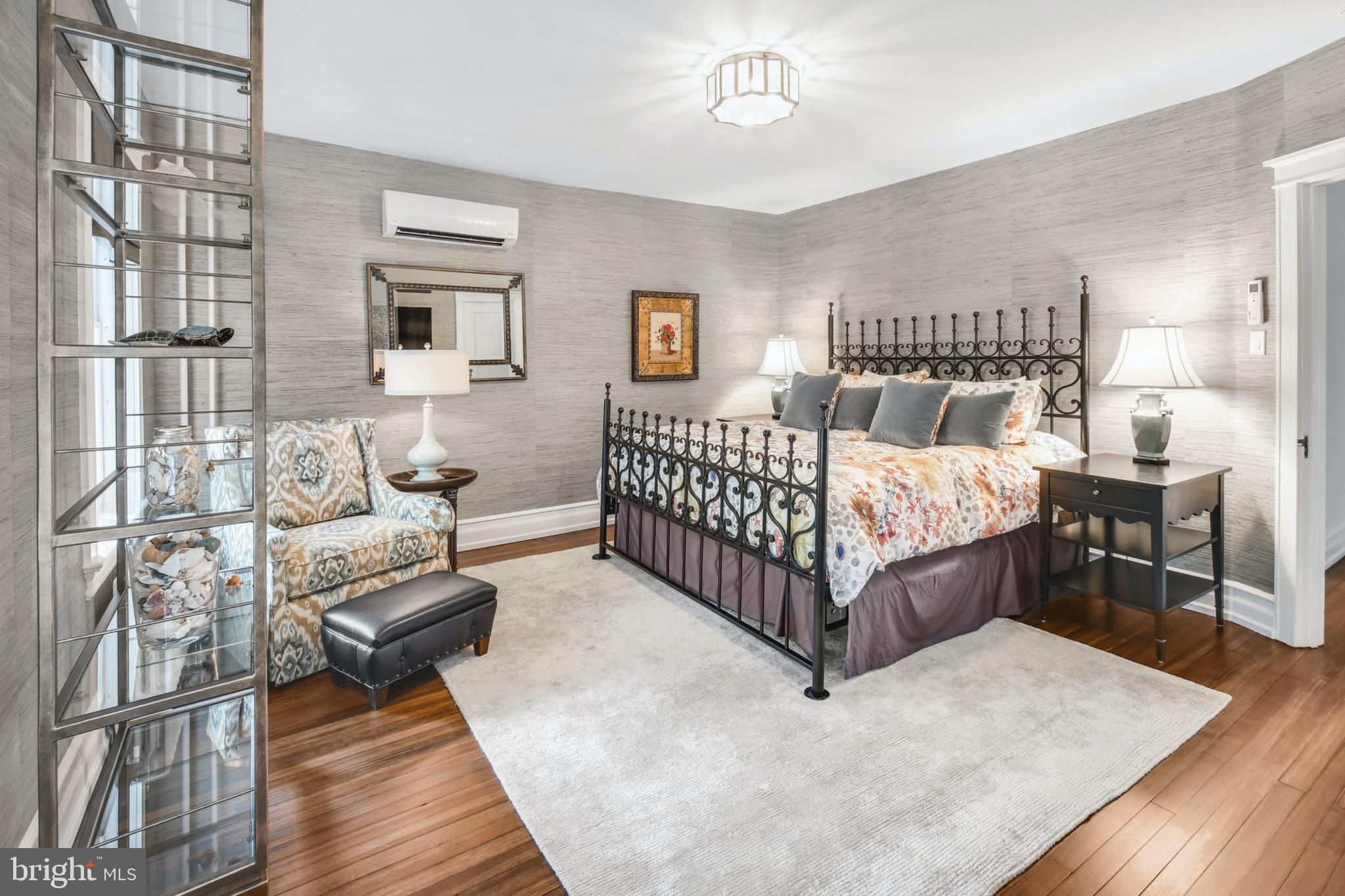 ROSEMONT - Residential