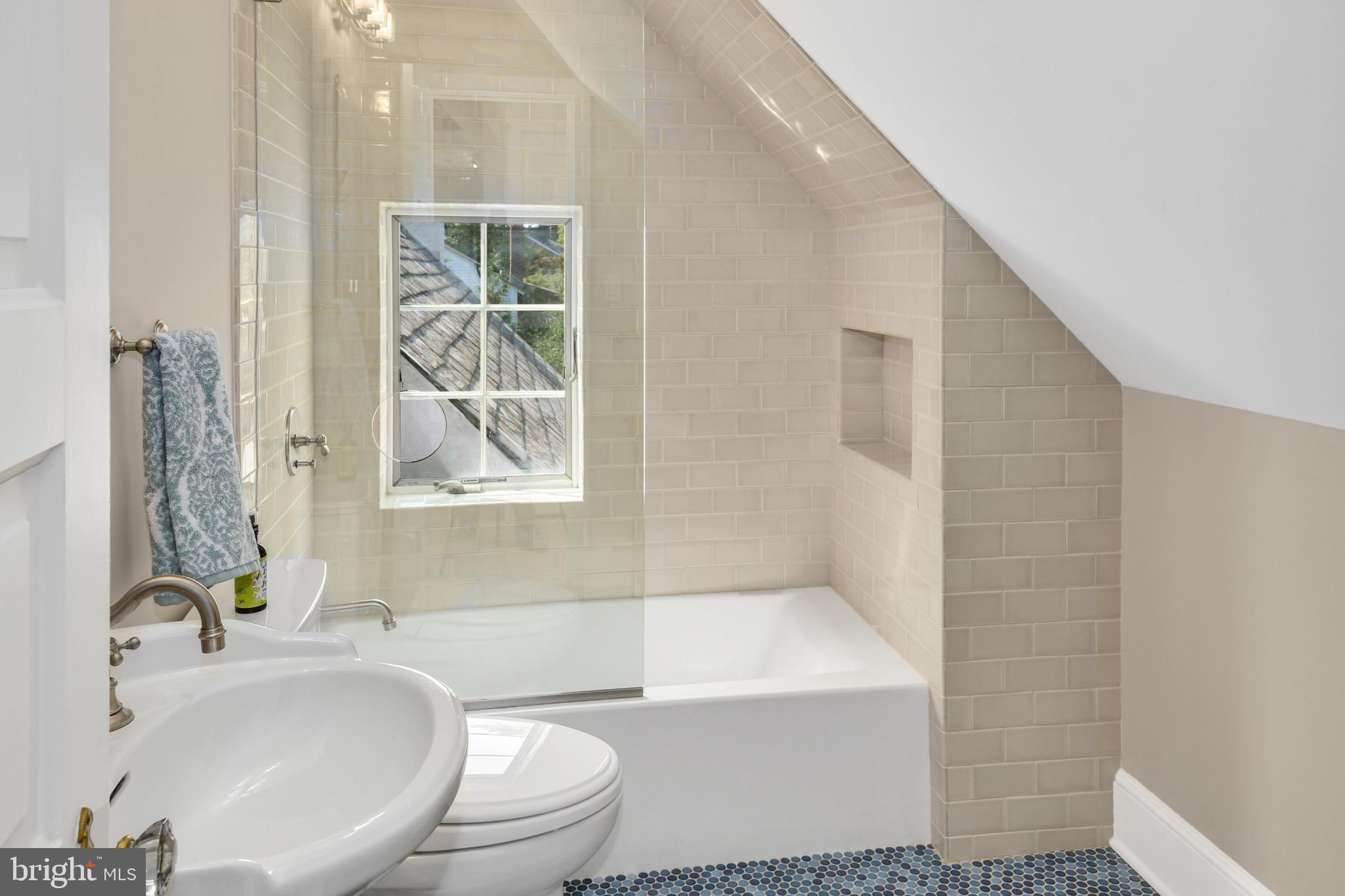 ROSEMONT - Residential