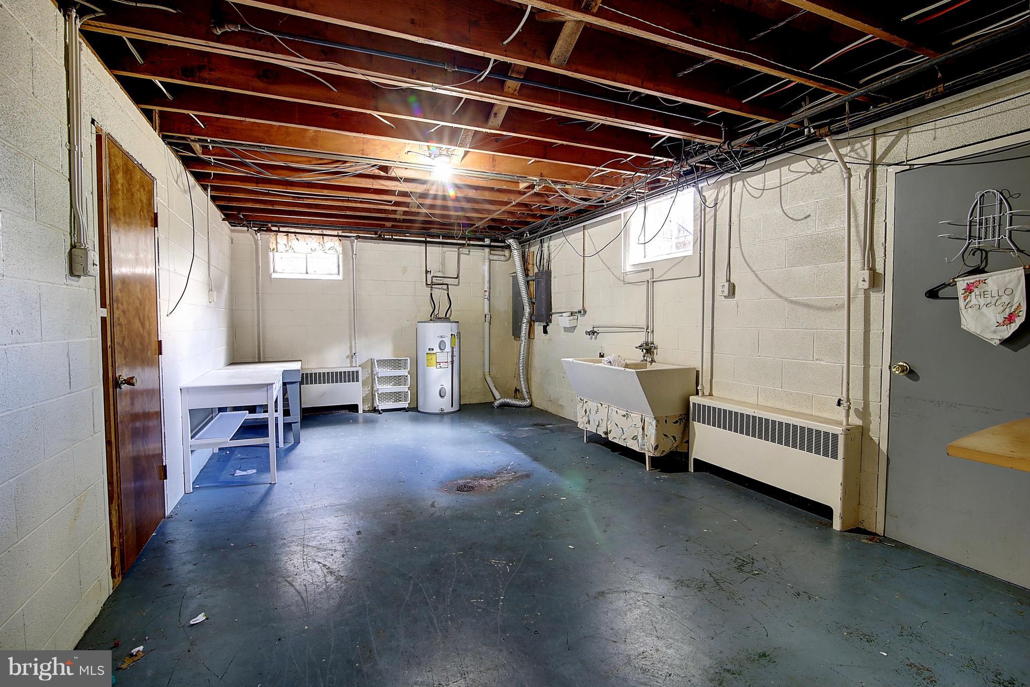 LONG MEADOW - Residential