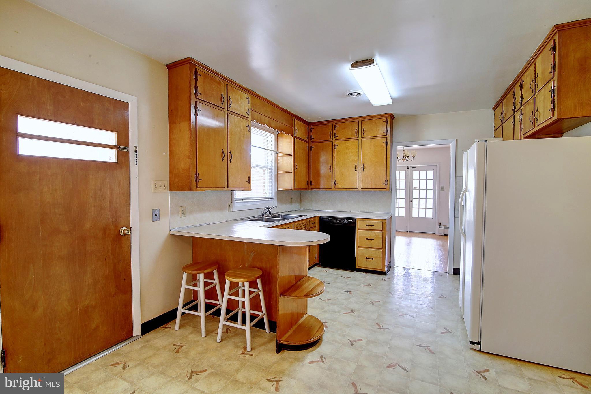 LONG MEADOW - Residential