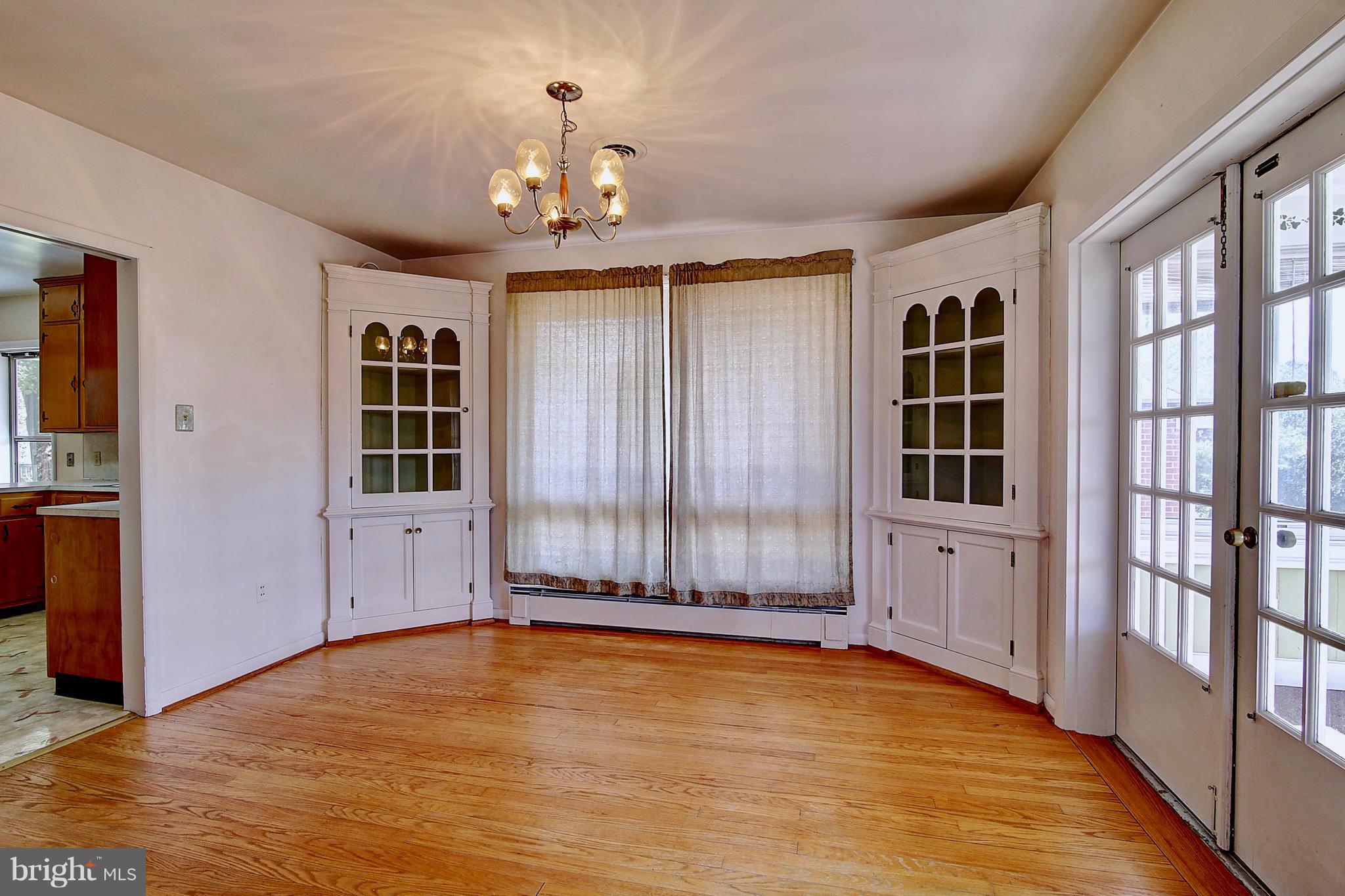 LONG MEADOW - Residential