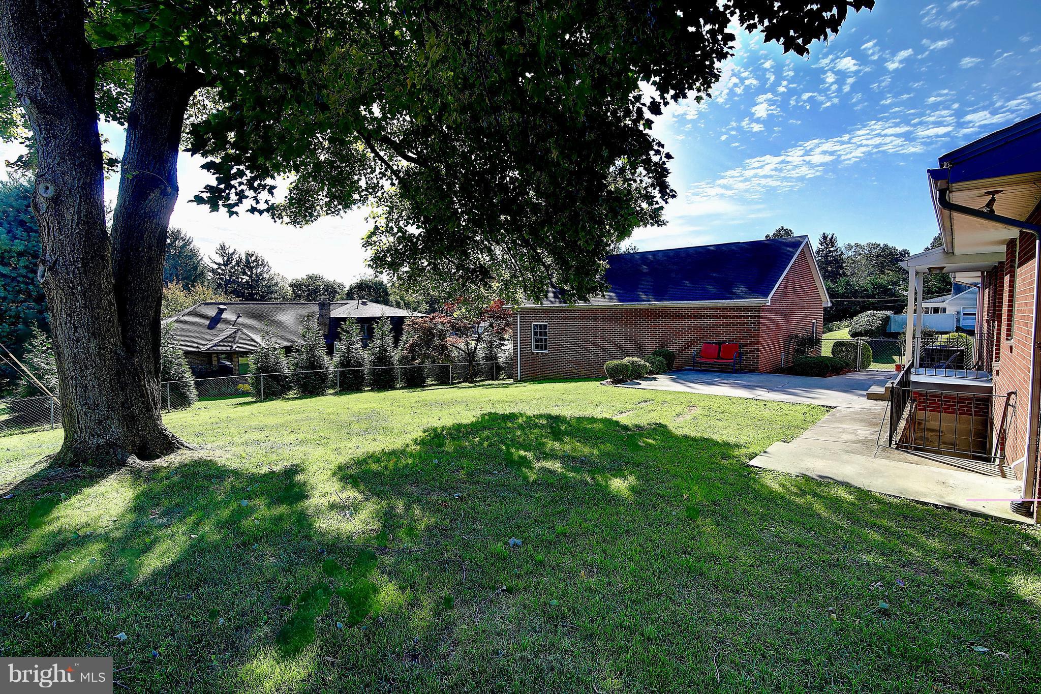 LONG MEADOW - Residential