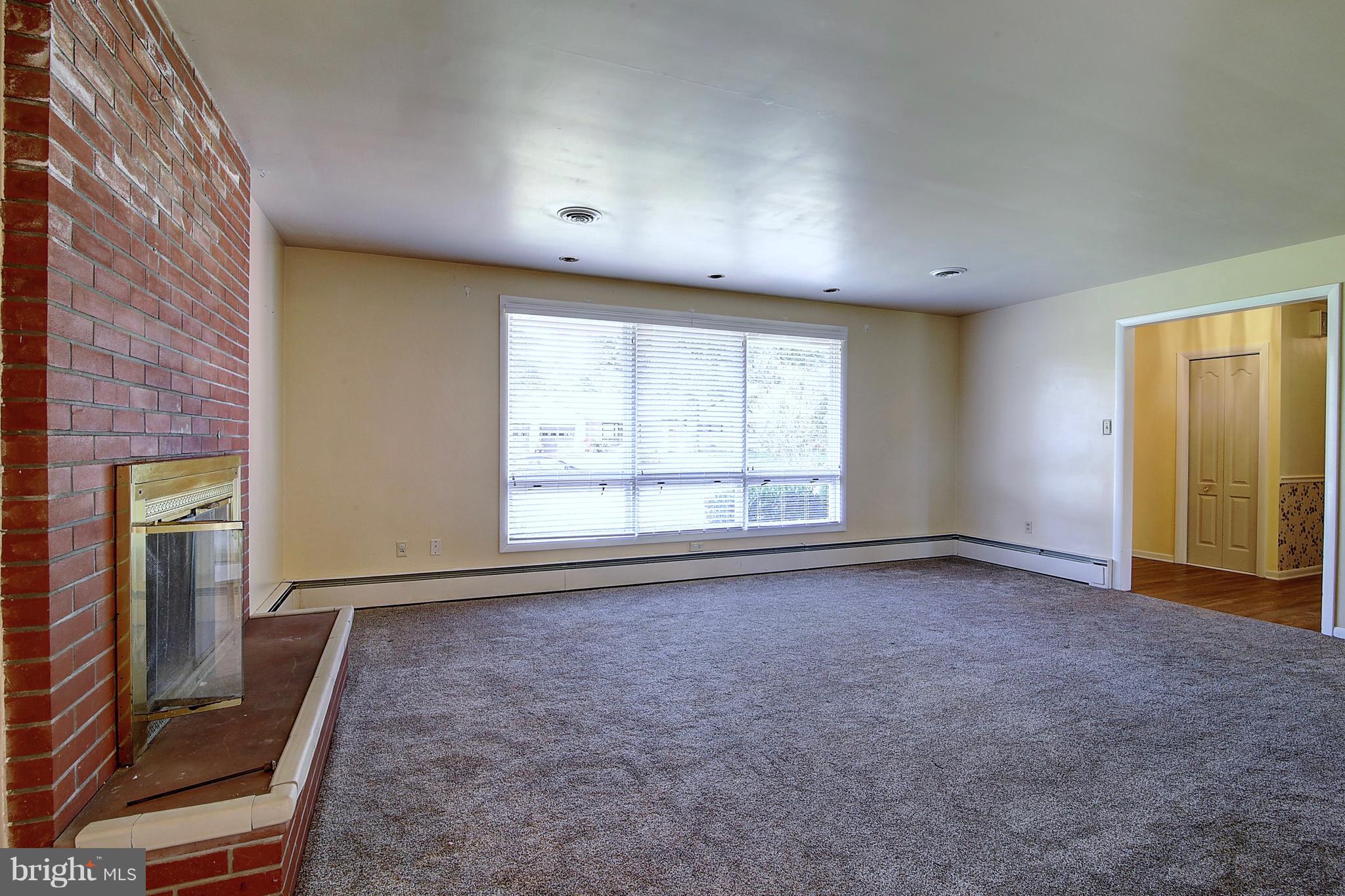 LONG MEADOW - Residential