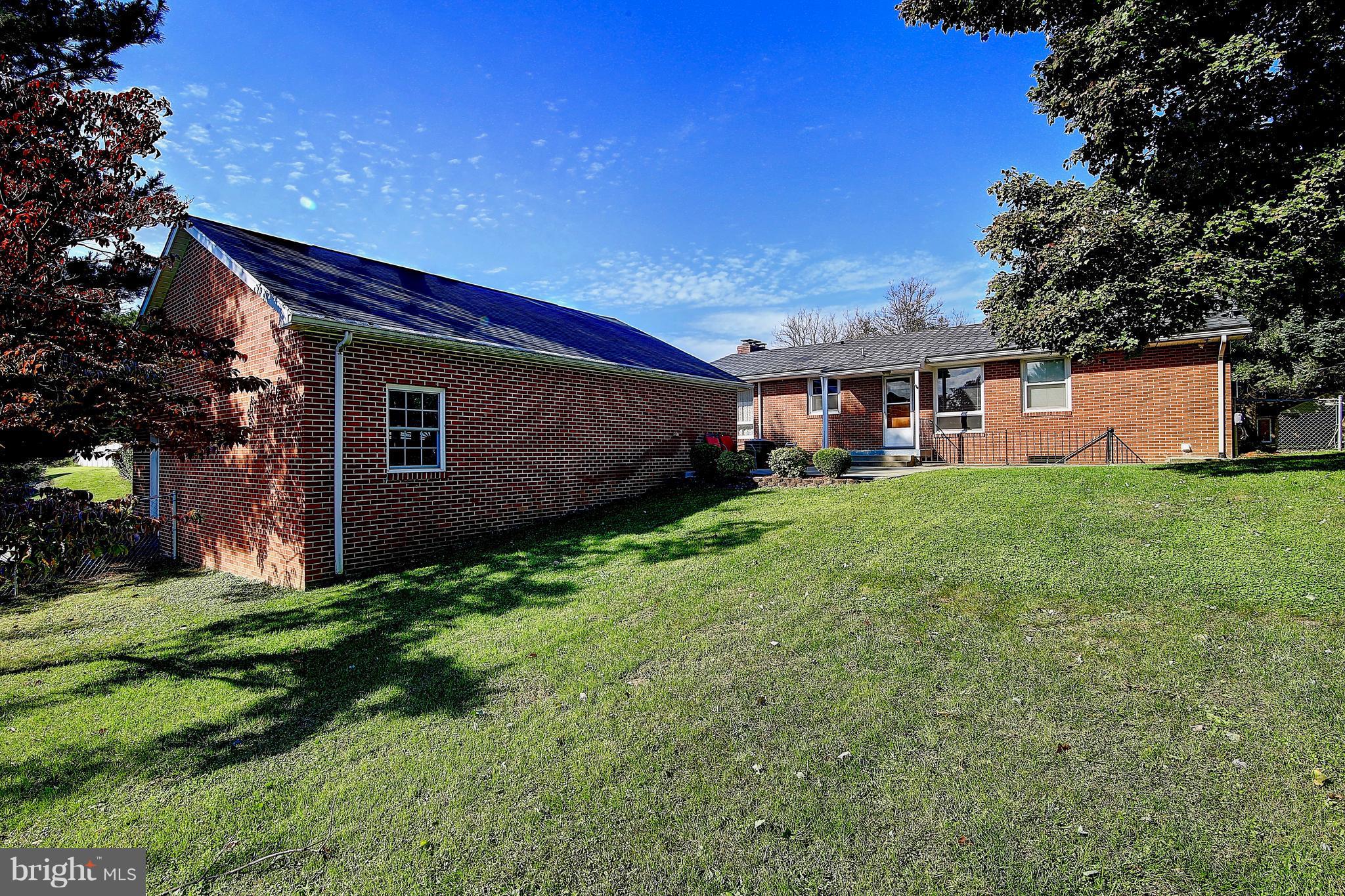 LONG MEADOW - Residential