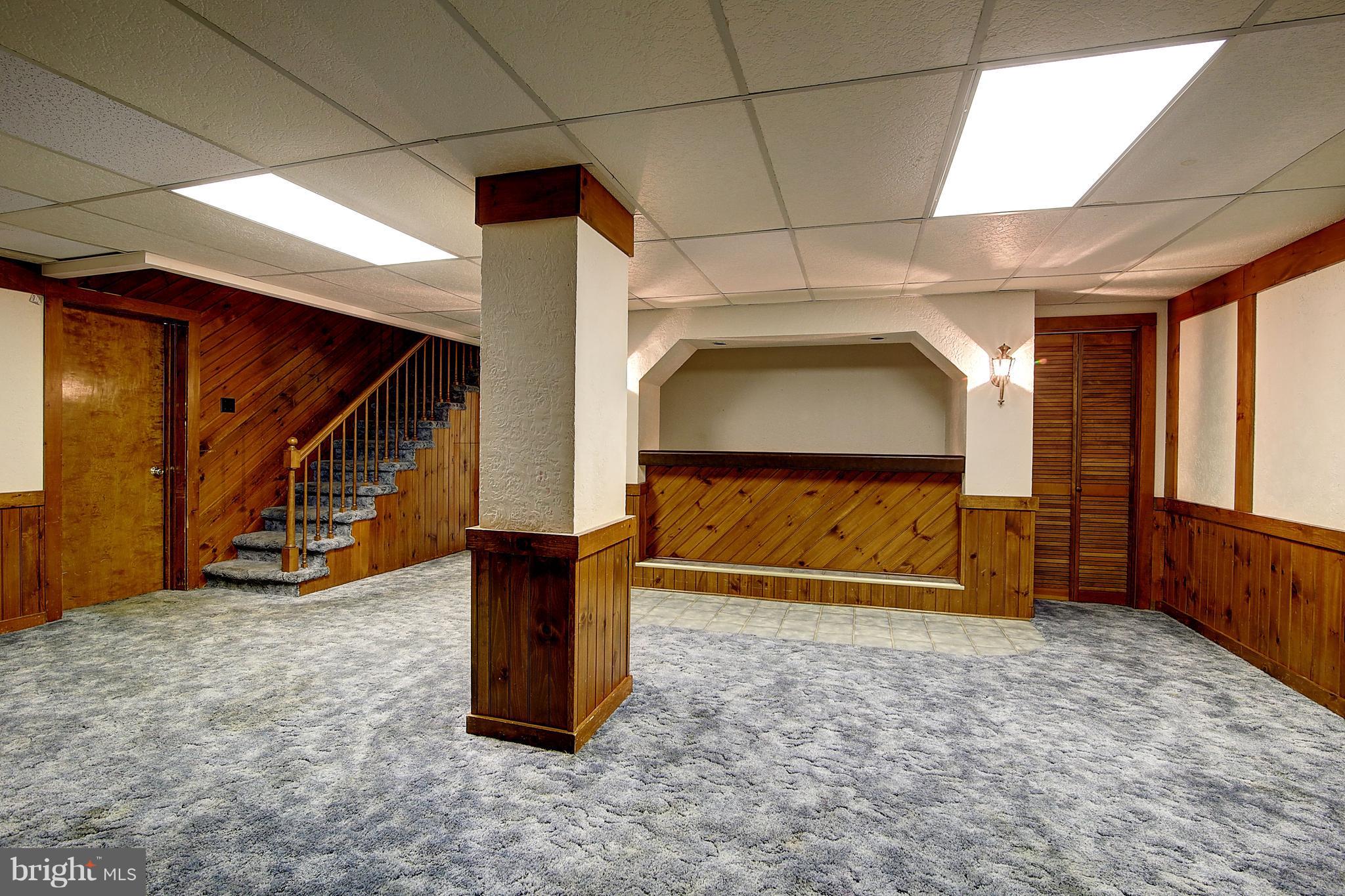 LONG MEADOW - Residential