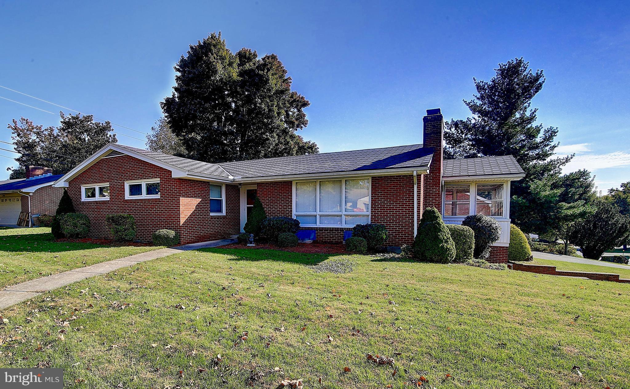 LONG MEADOW - Residential