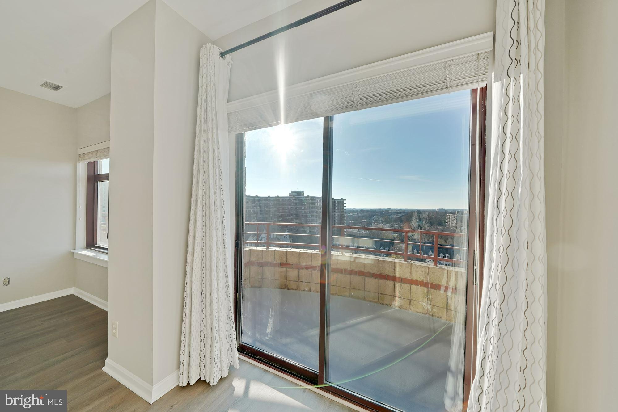 COURTHOUSE - Residential Lease