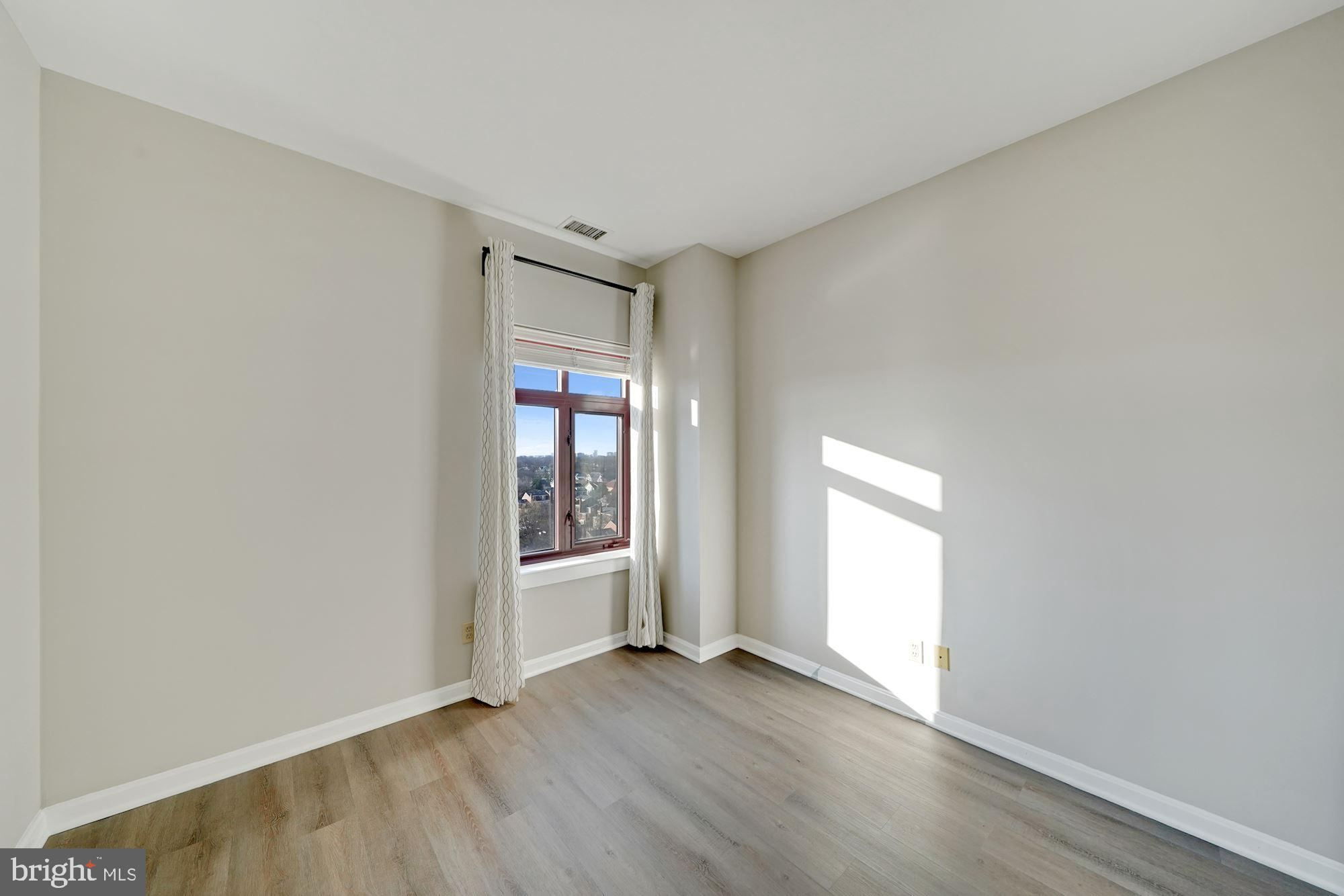 COURTHOUSE - Residential Lease