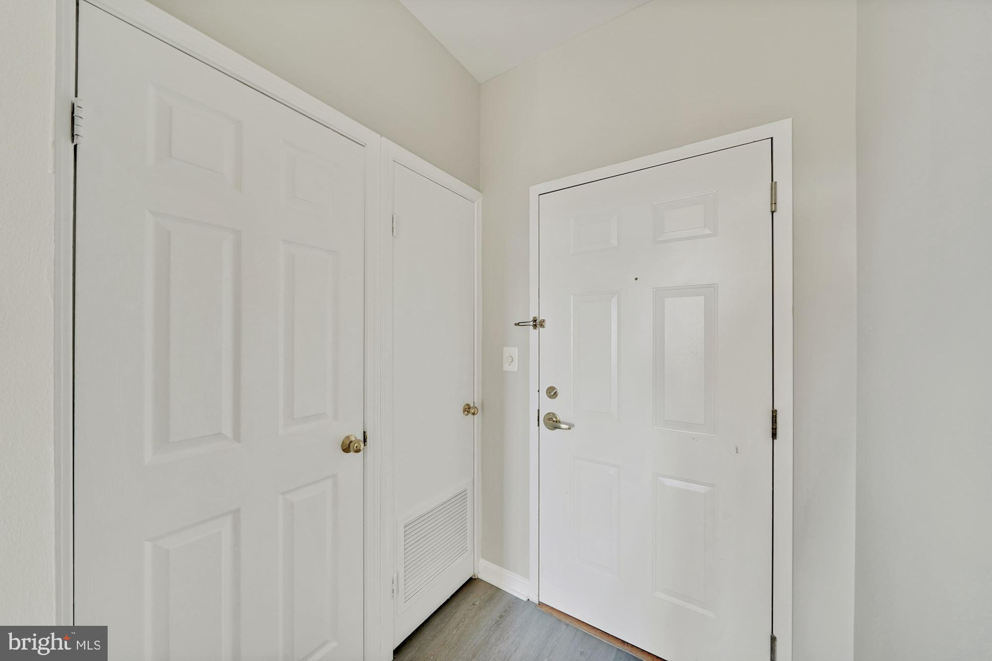 COURTHOUSE - Residential Lease