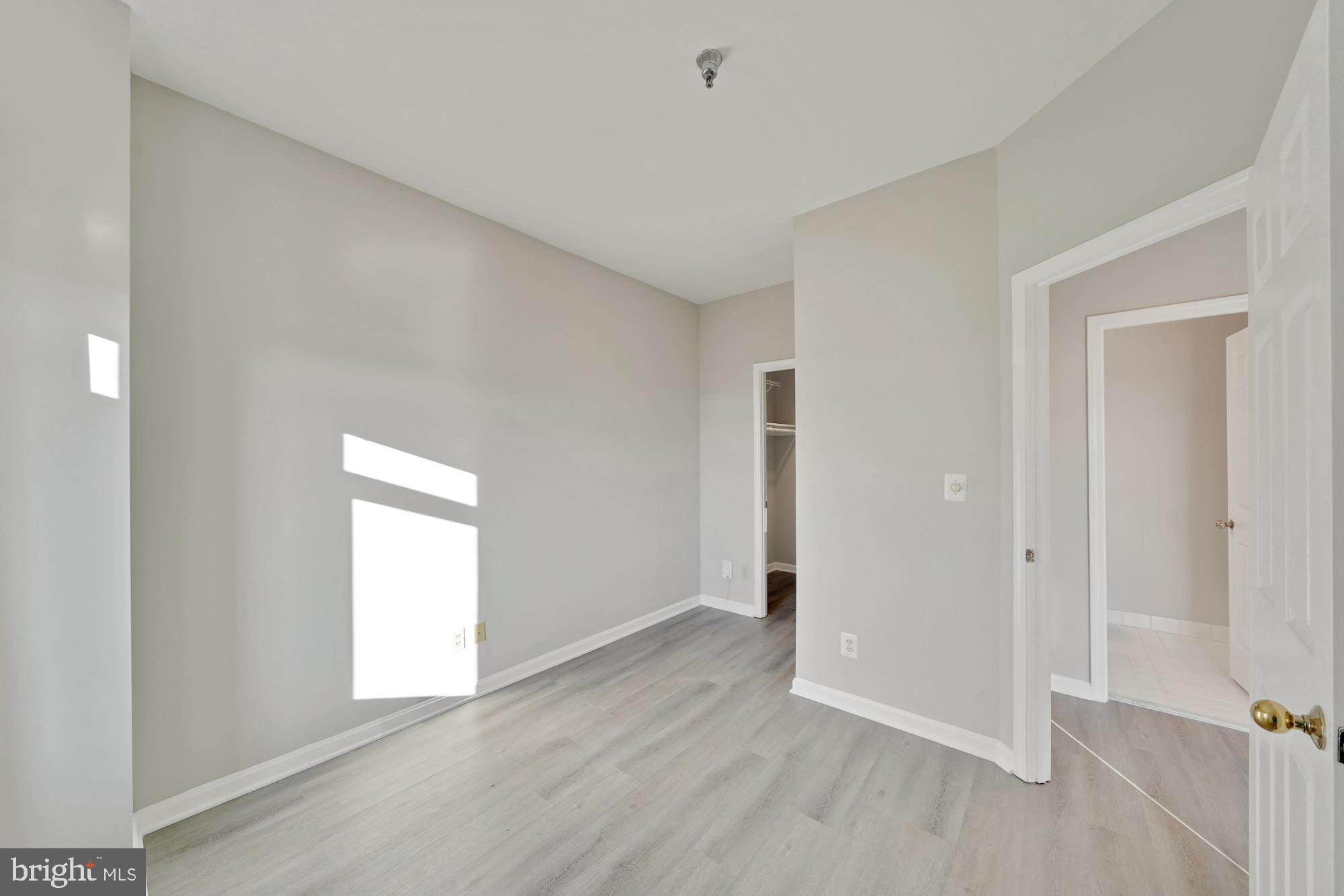 COURTHOUSE - Residential Lease