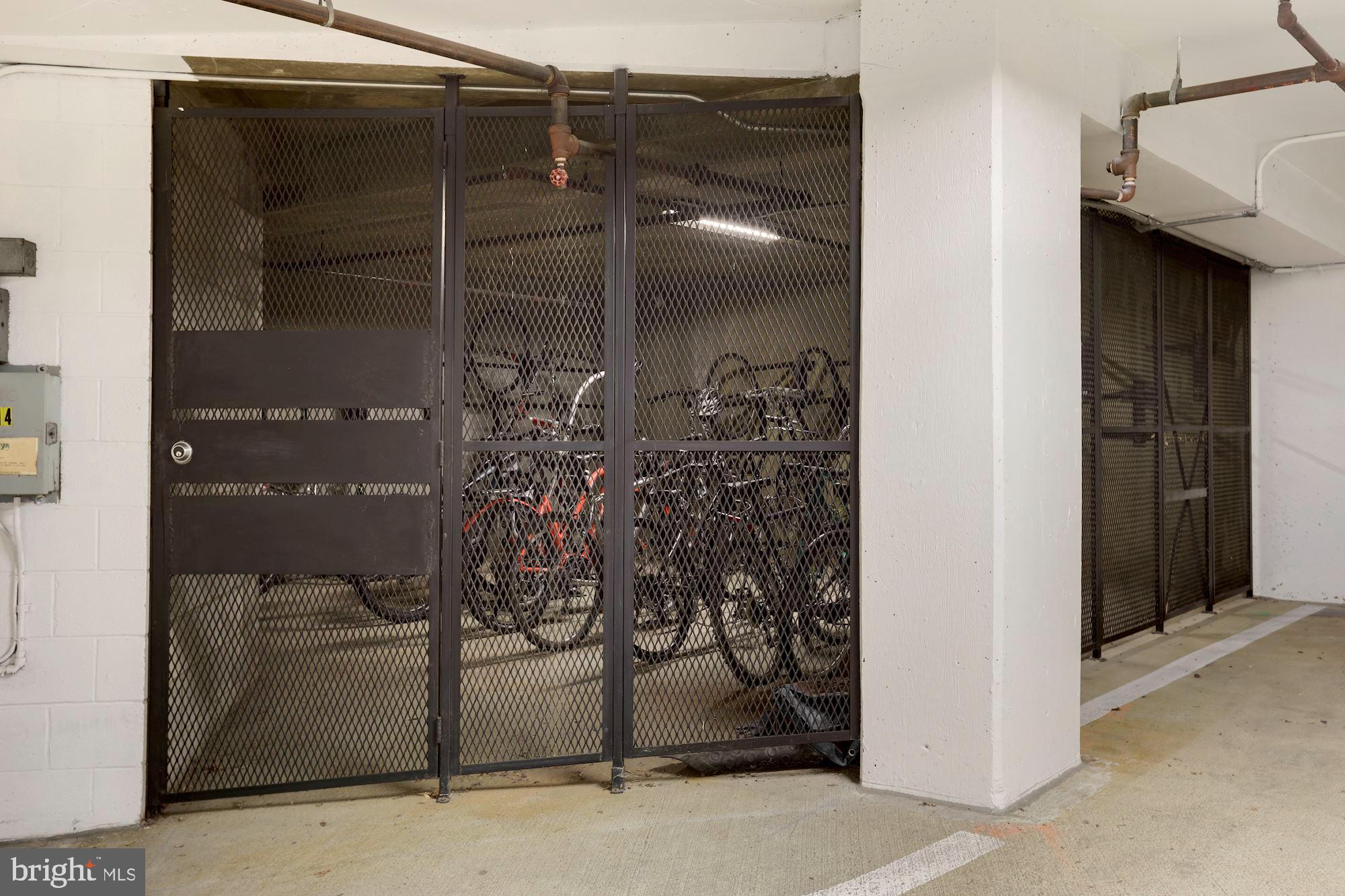 COURTHOUSE - Residential Lease