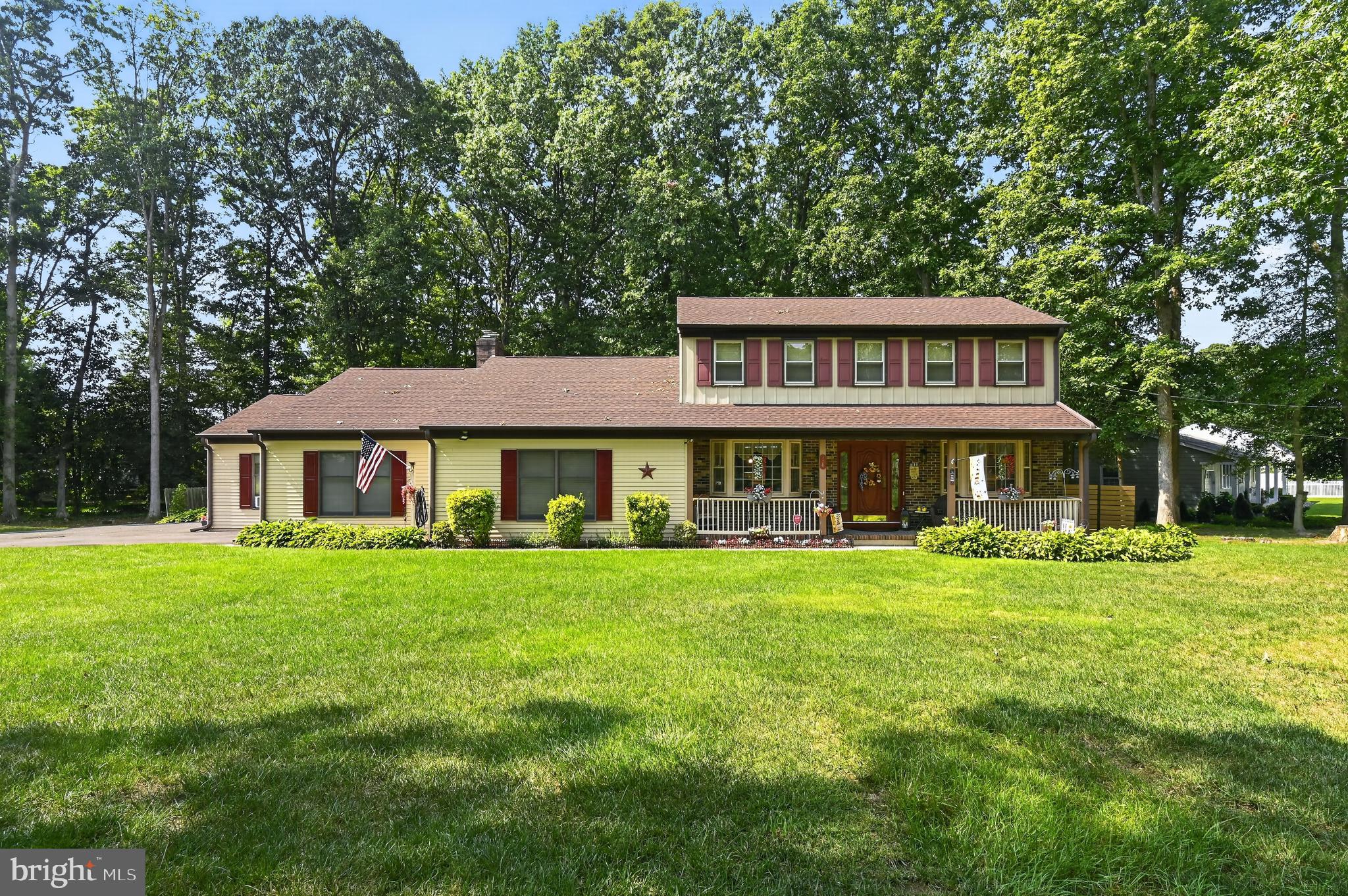 18 HICKORY DRIVE