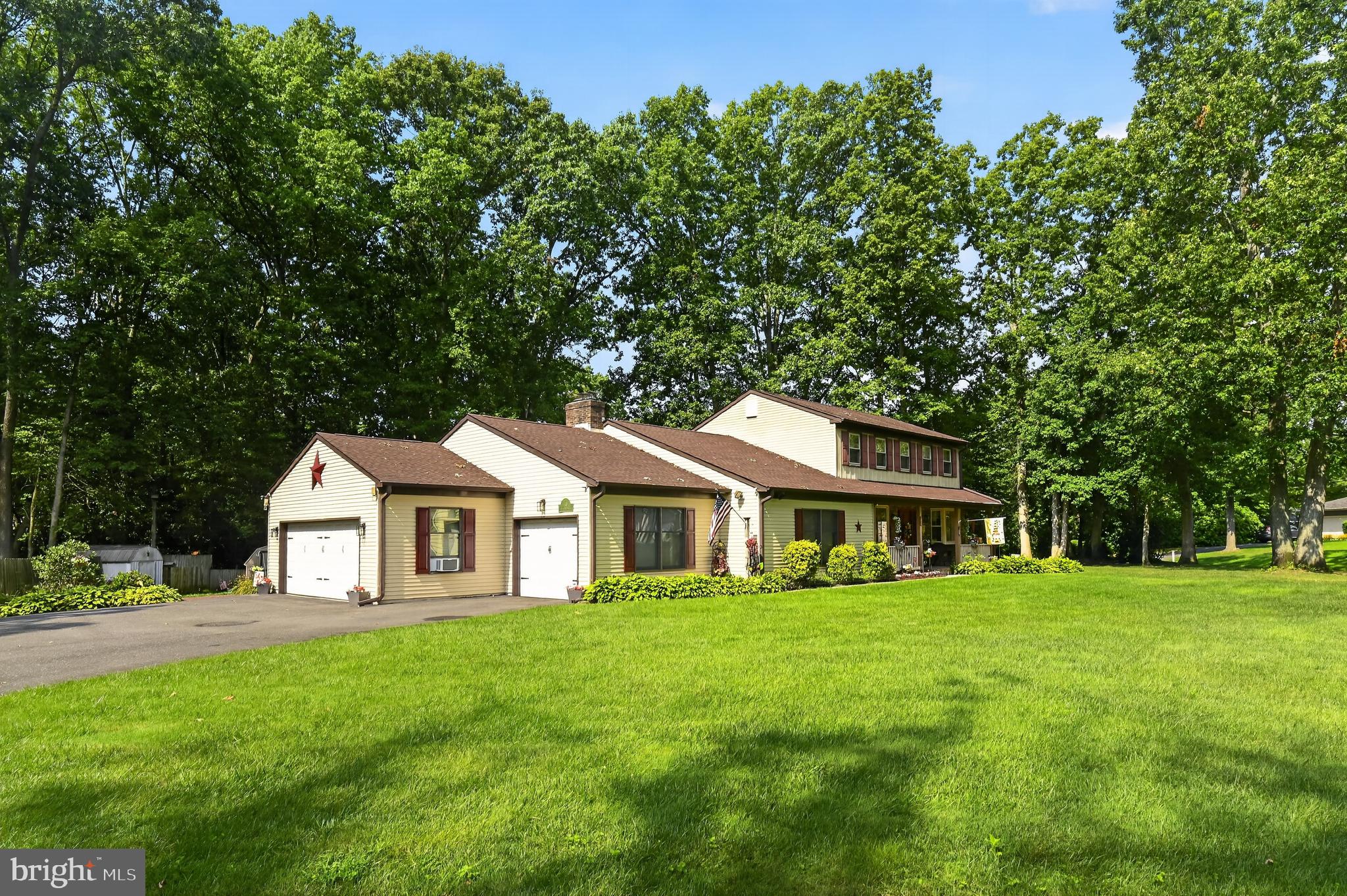 18 HICKORY DRIVE