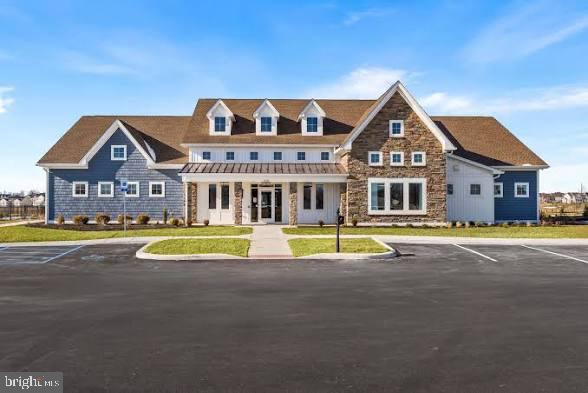 VILLAGE OF BAYBERRY - Residential