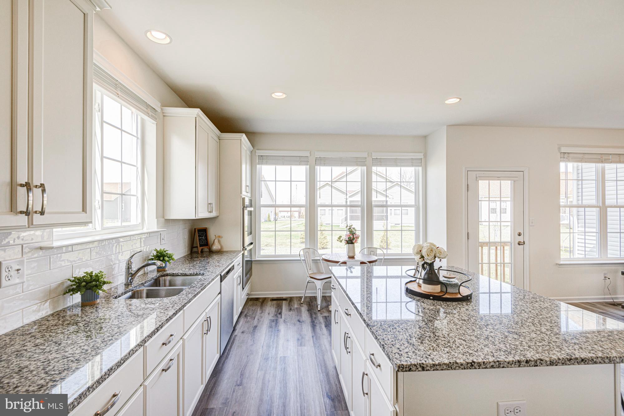 VILLAGE OF BAYBERRY - Residential