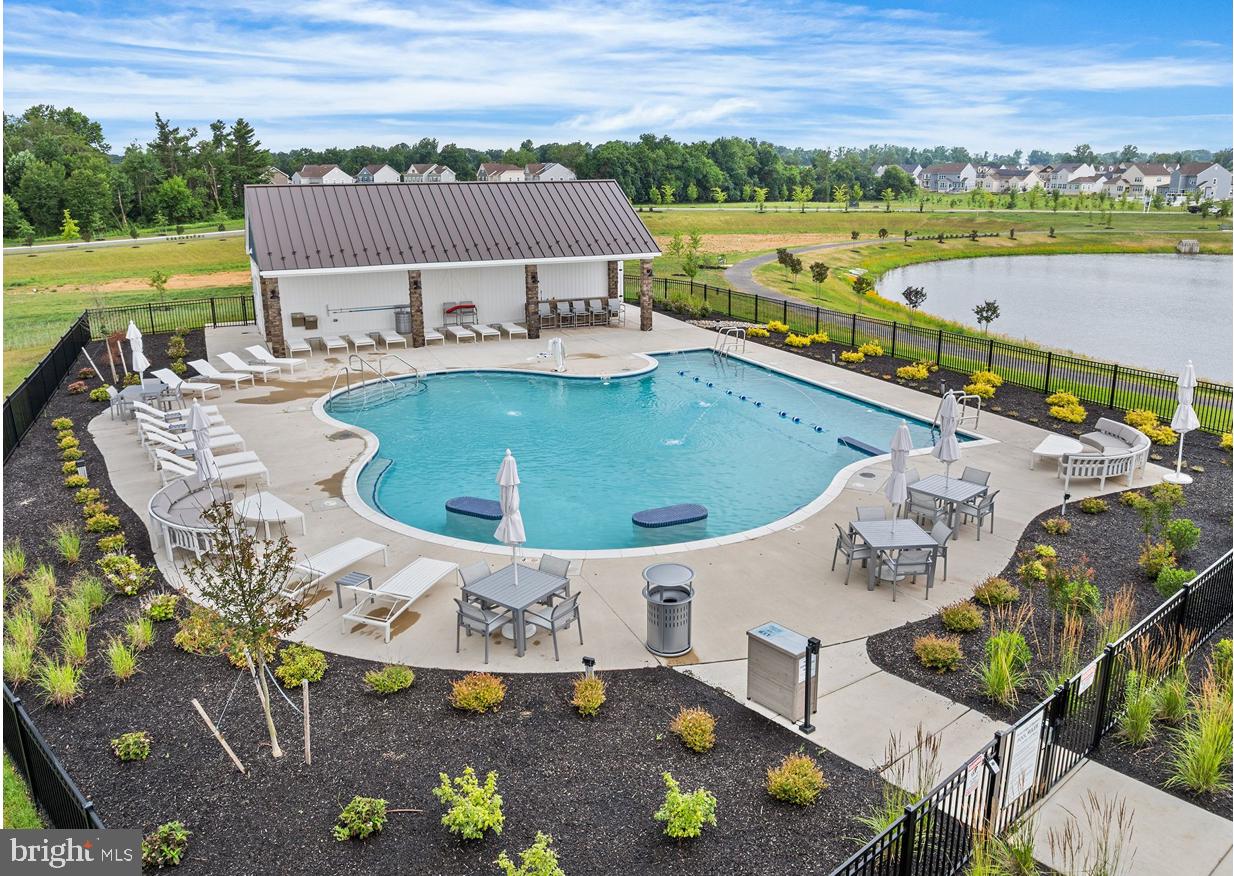 VILLAGE OF BAYBERRY - Residential