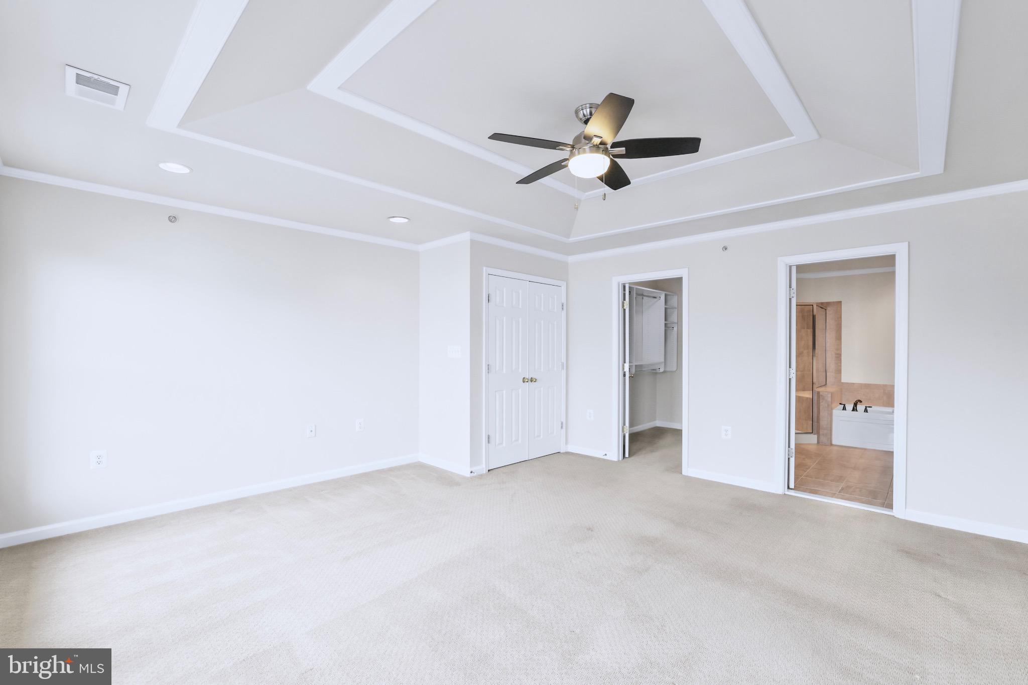 CENTREVILLE CROSSING - Residential