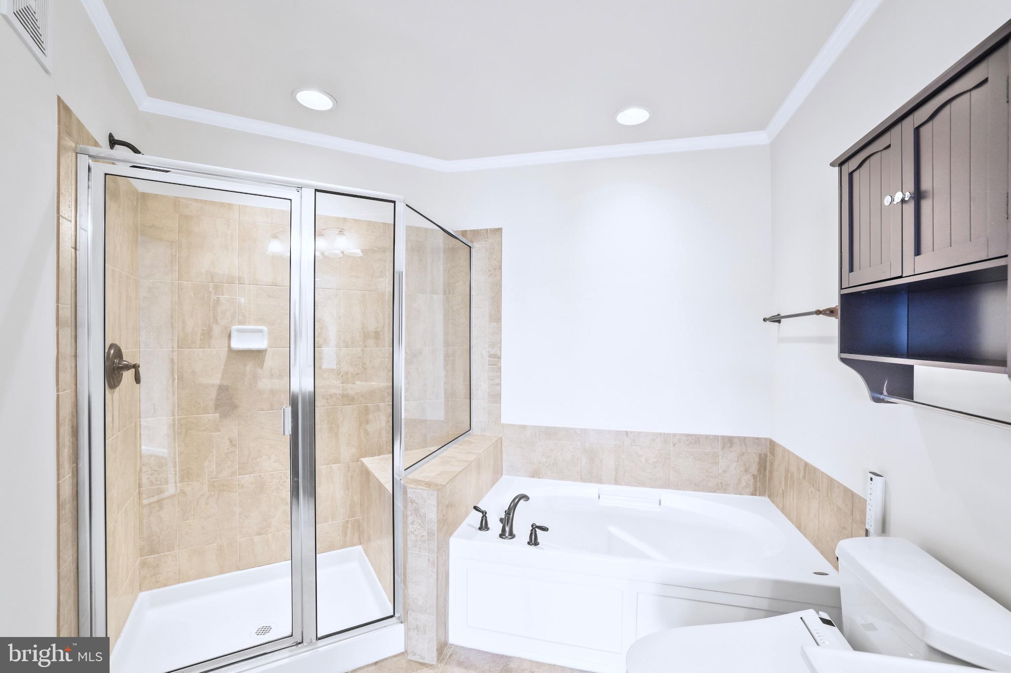 CENTREVILLE CROSSING - Residential