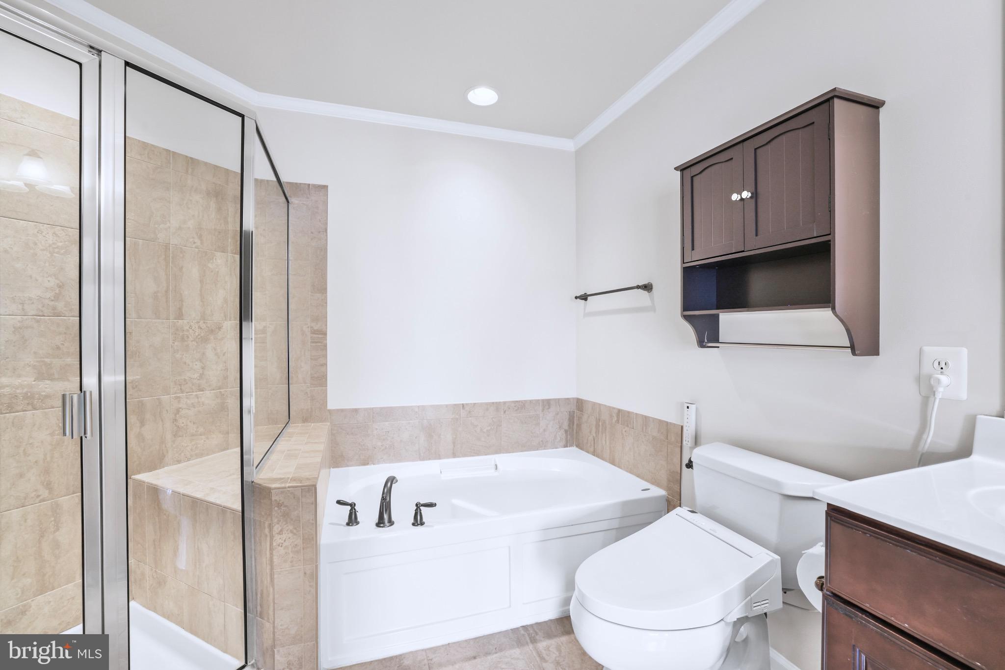 CENTREVILLE CROSSING - Residential