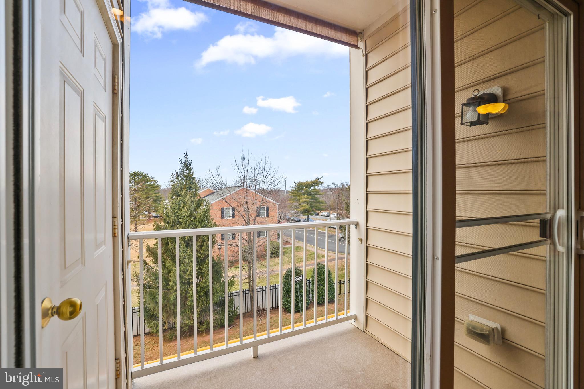 CENTREVILLE CROSSING - Residential