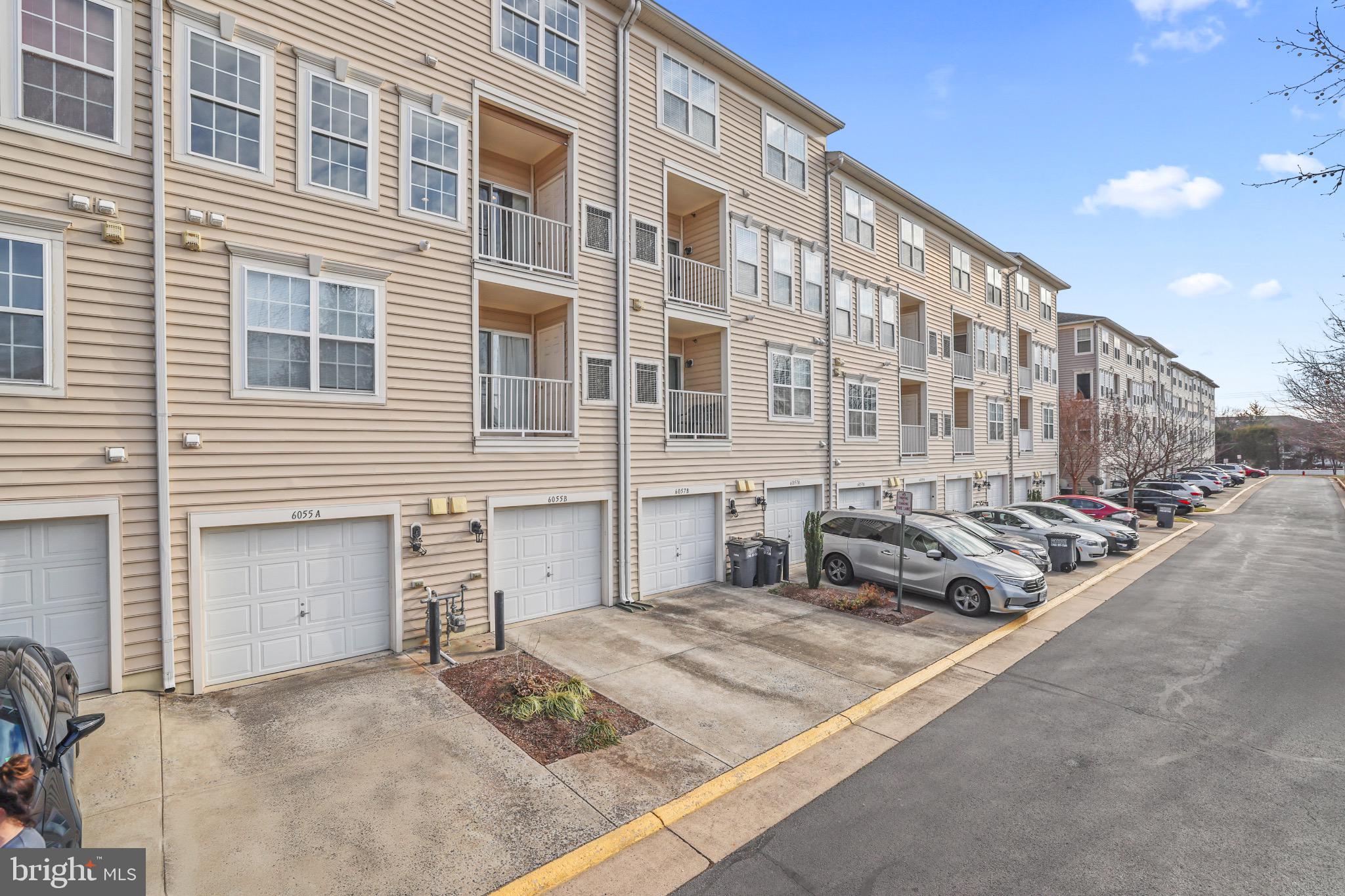 CENTREVILLE CROSSING - Residential