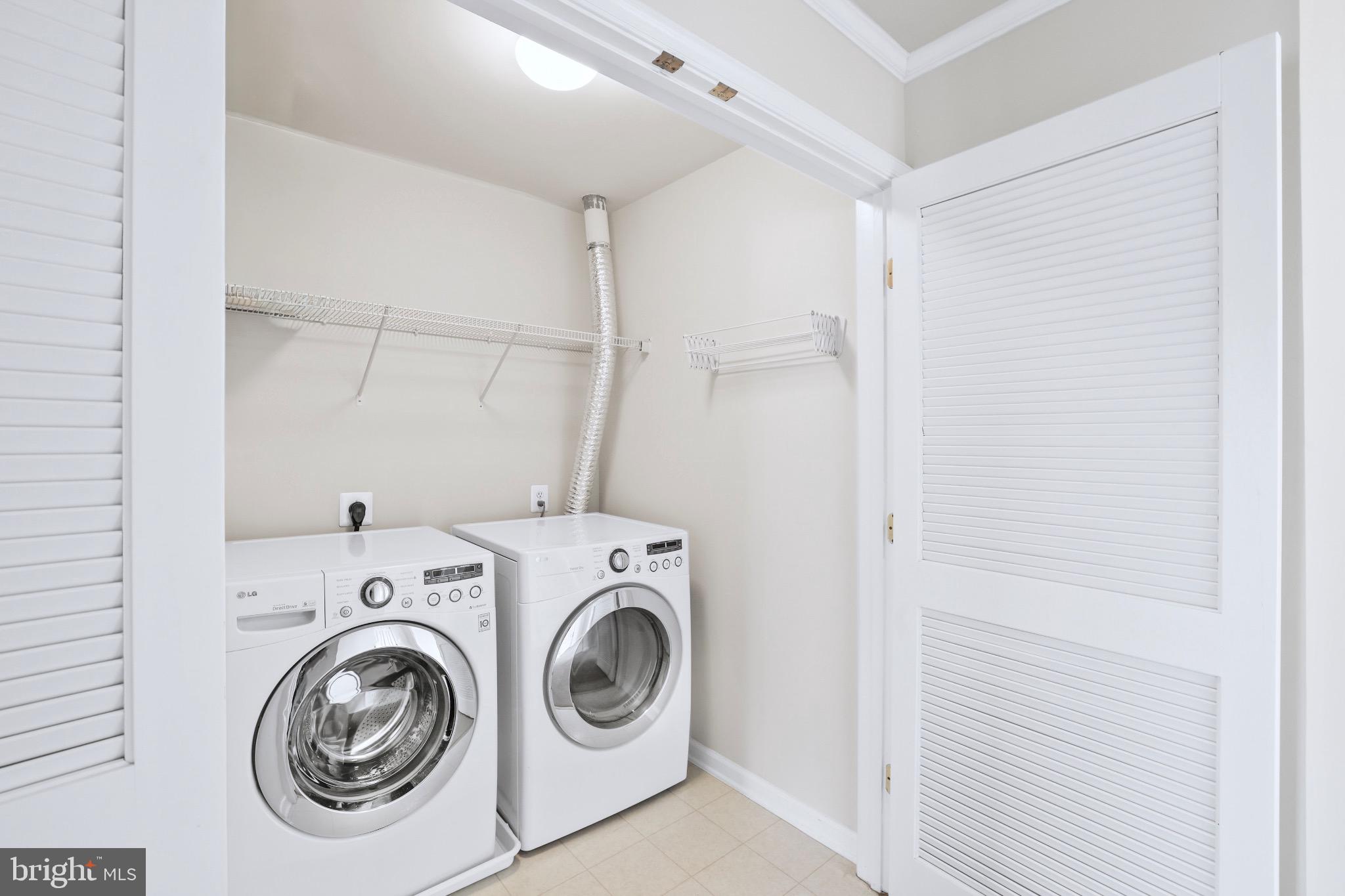 CENTREVILLE CROSSING - Residential