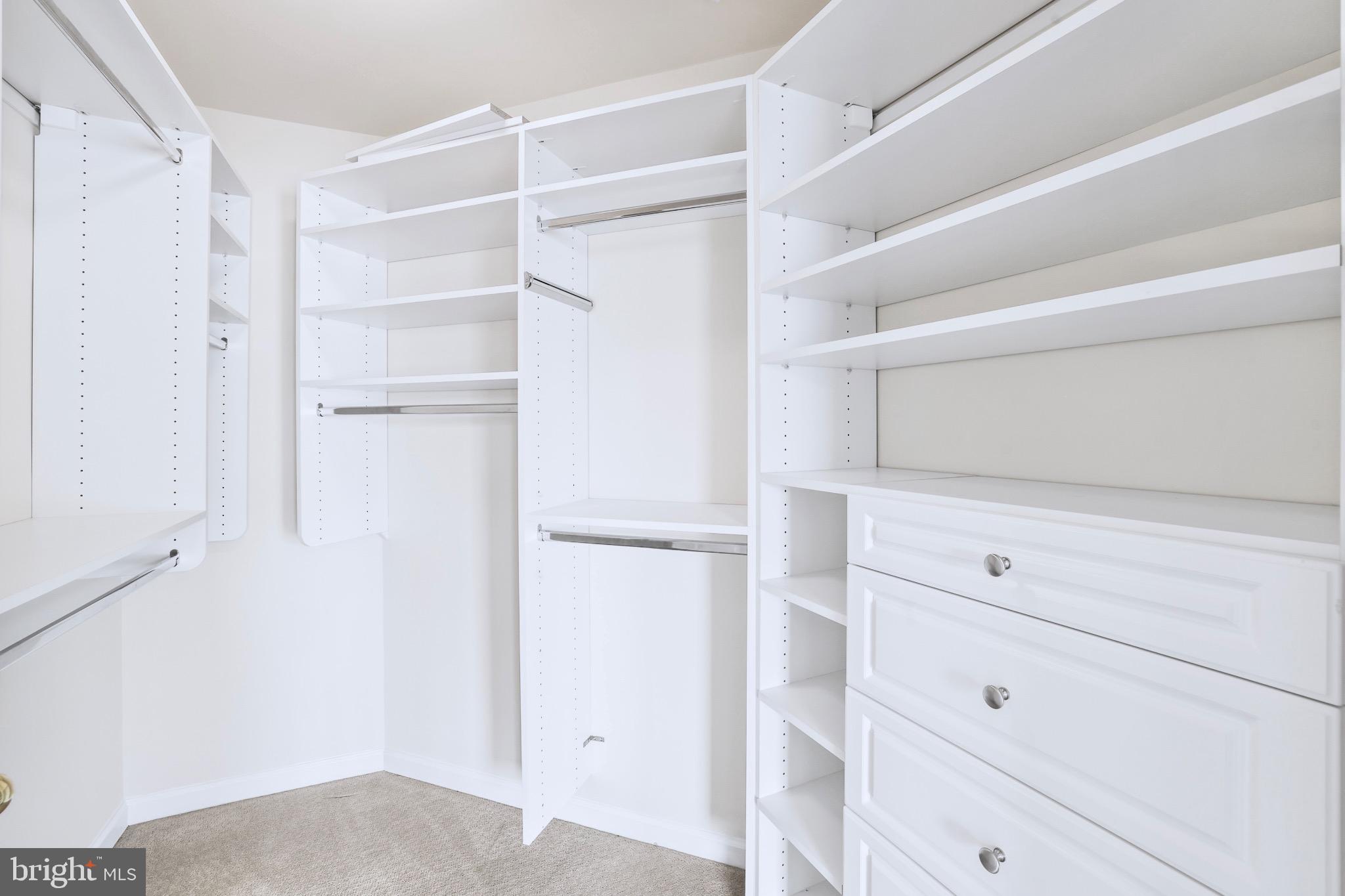 CENTREVILLE CROSSING - Residential