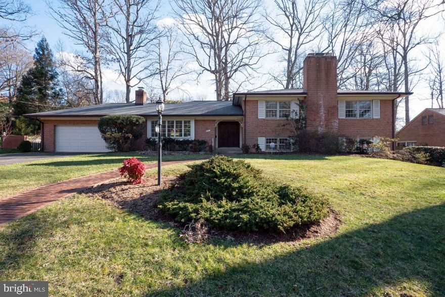 Sought after 5 Bedroom 3 Bathroom  Split Level model in Villamay. Generous sized rooms throughout with fresh paint, new carpet, refinished hardwood floors, crown molding, two wood burning fireplaces, spacious sun room off kitchen with access to deck.  Four Bedrooms and two Bathrooms located on the upper level, one Bedroom and Bathroom located on lower level with oversized family room and large natural wood finish windows. Convenient to GW Parkway, Mount Vernon Trail and Old Town Alexandria. Just three miles to Huntington Metro to the east, and 3 miles to Woodrow Wilson Memorial Bridge and Old Town Alexandria to the north