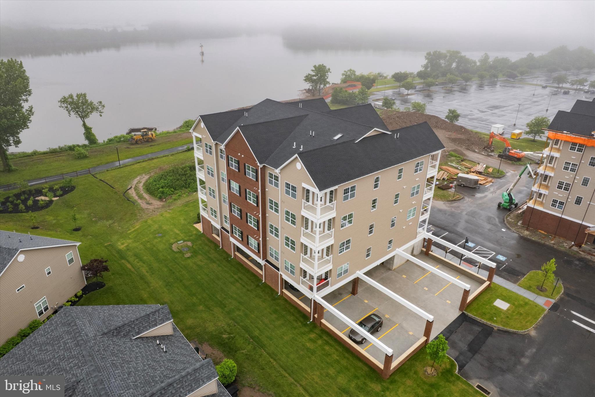 RADCLIFFE COURT - Residential