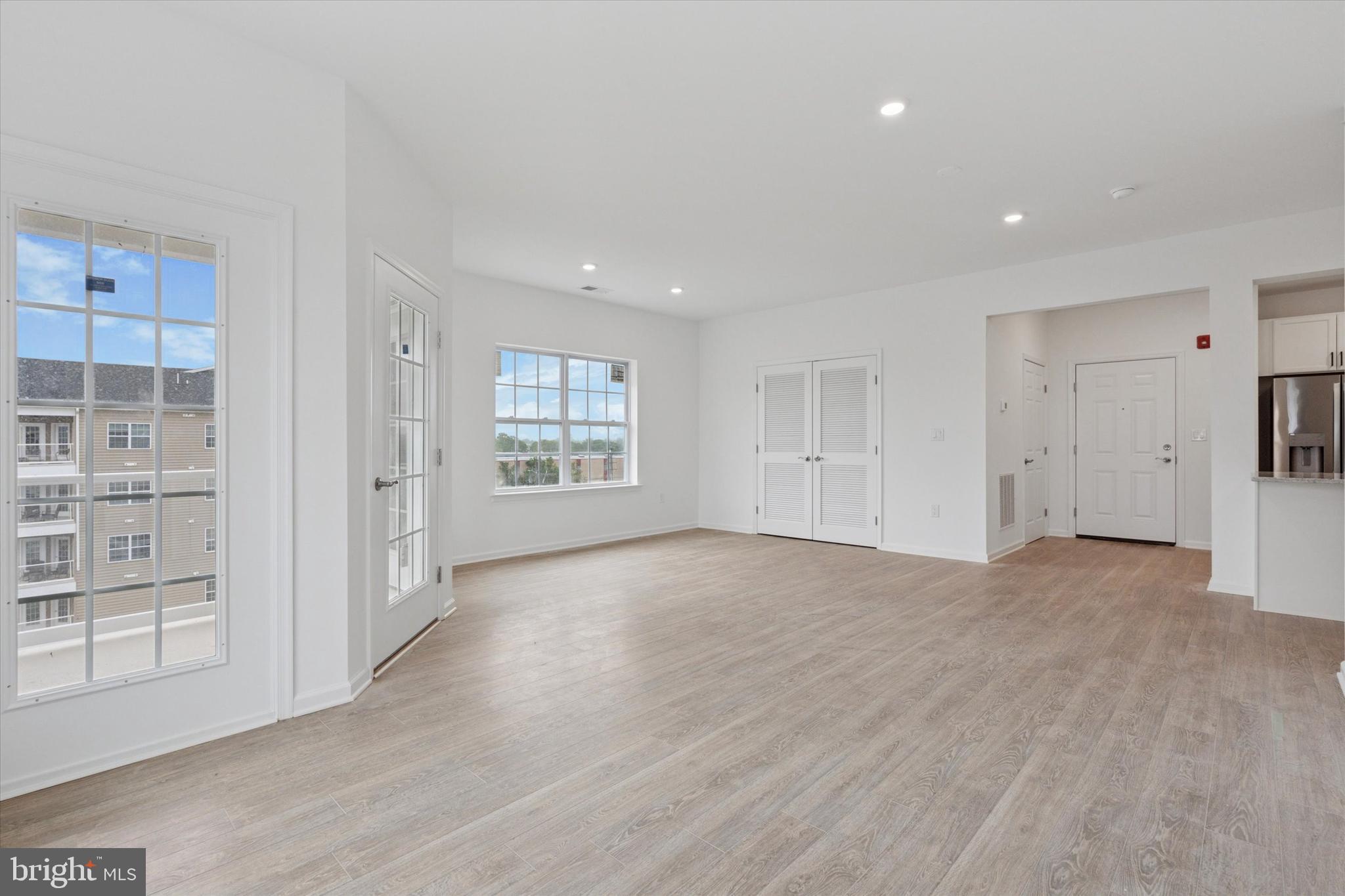 RADCLIFFE COURT - Residential