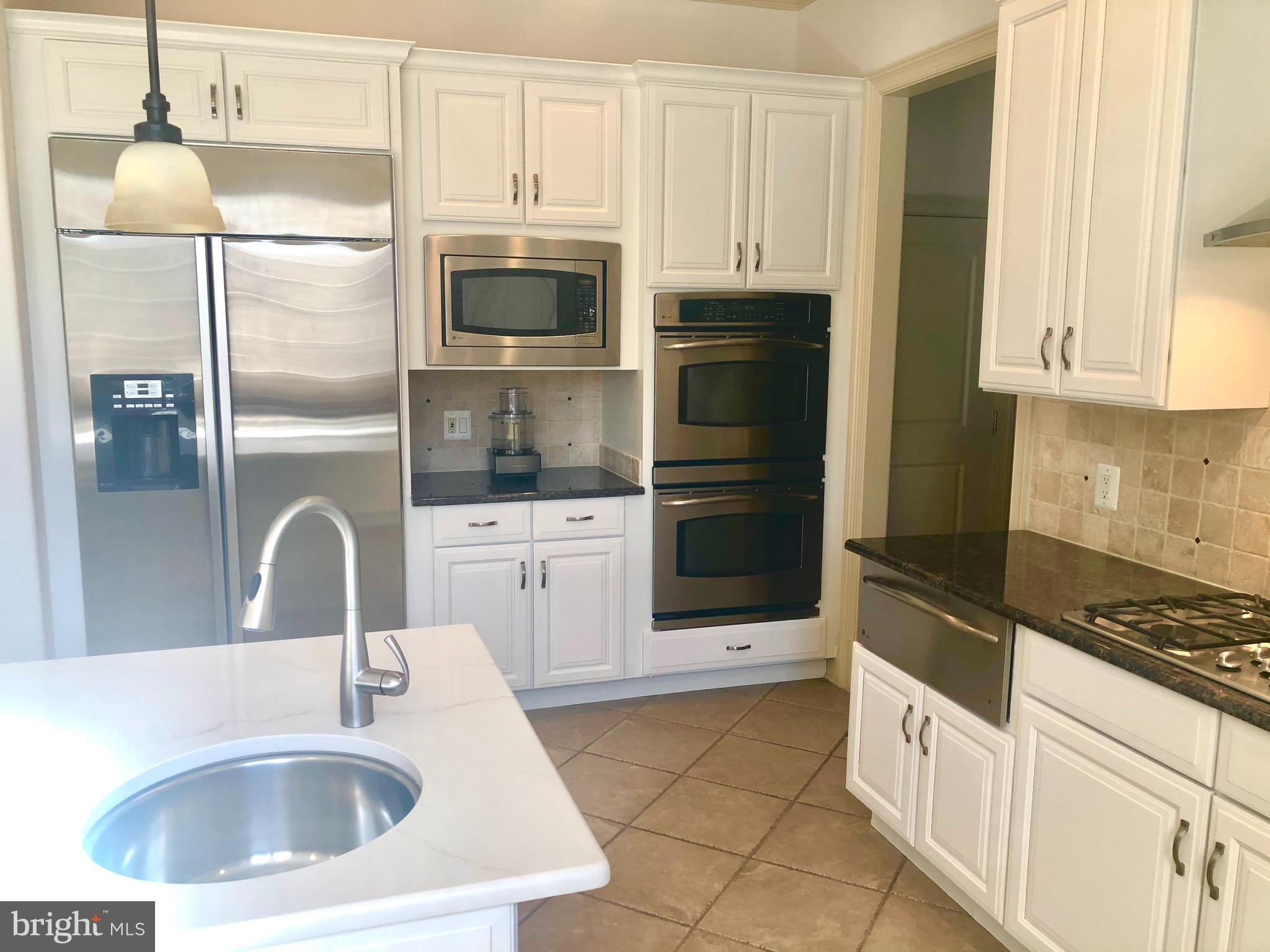 MONTICELLO OF MCLEAN - Residential