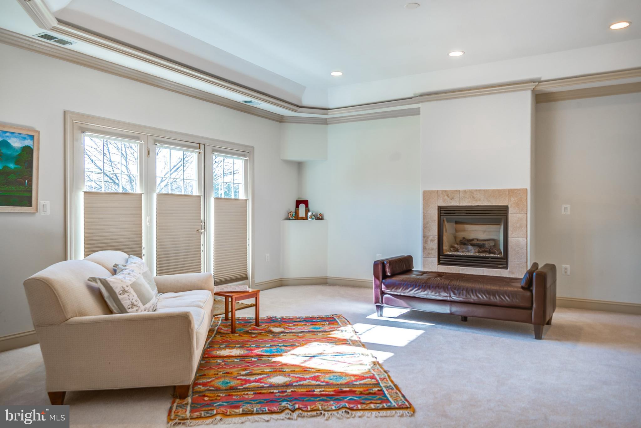 MONTICELLO OF MCLEAN - Residential