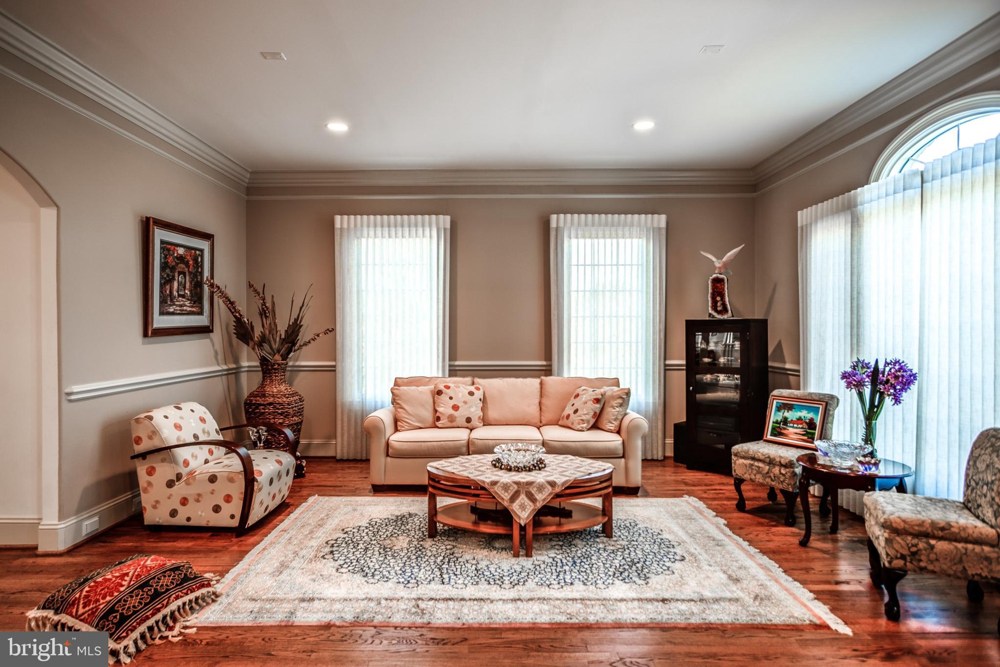 MONTICELLO OF MCLEAN - Residential