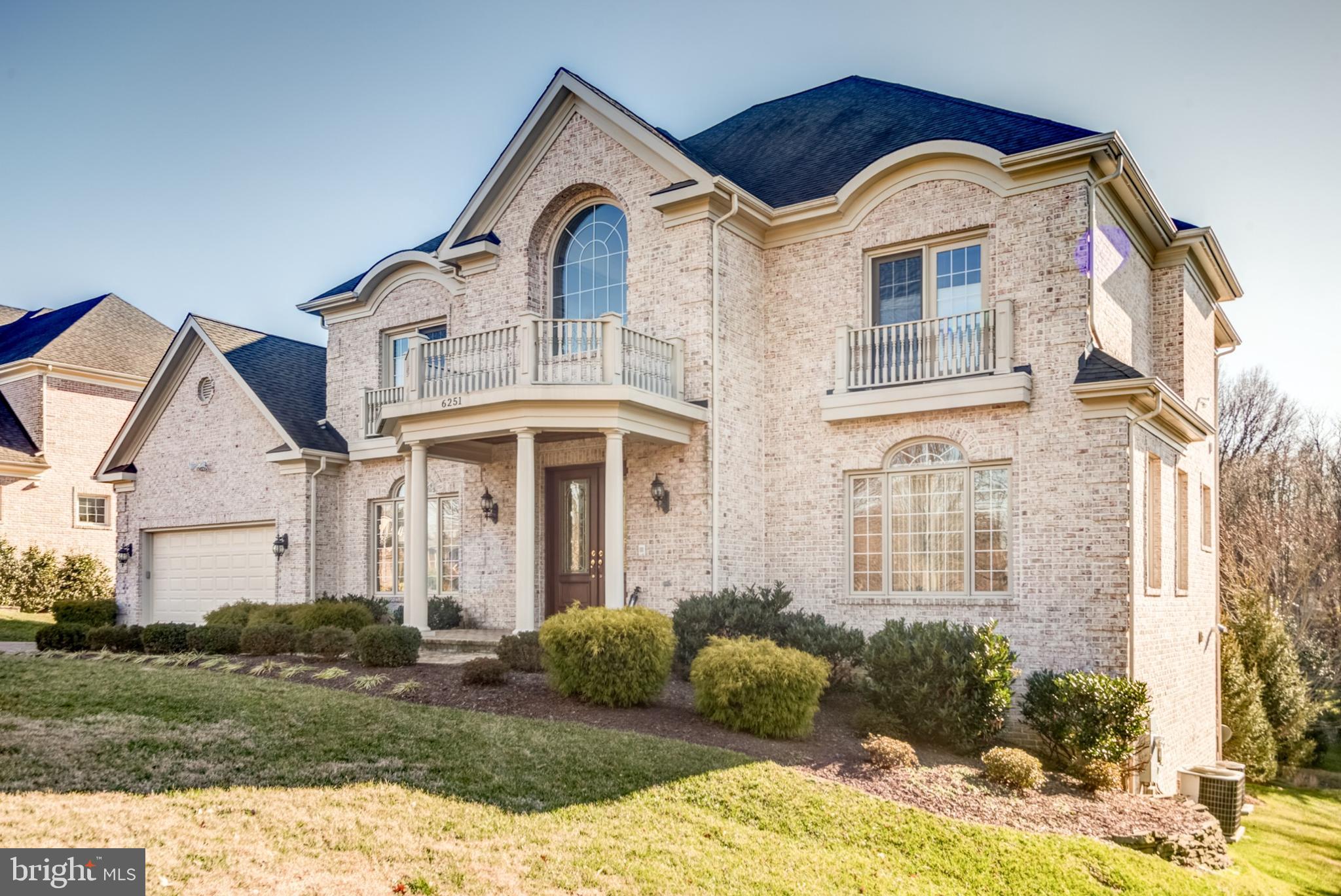 MONTICELLO OF MCLEAN - Residential