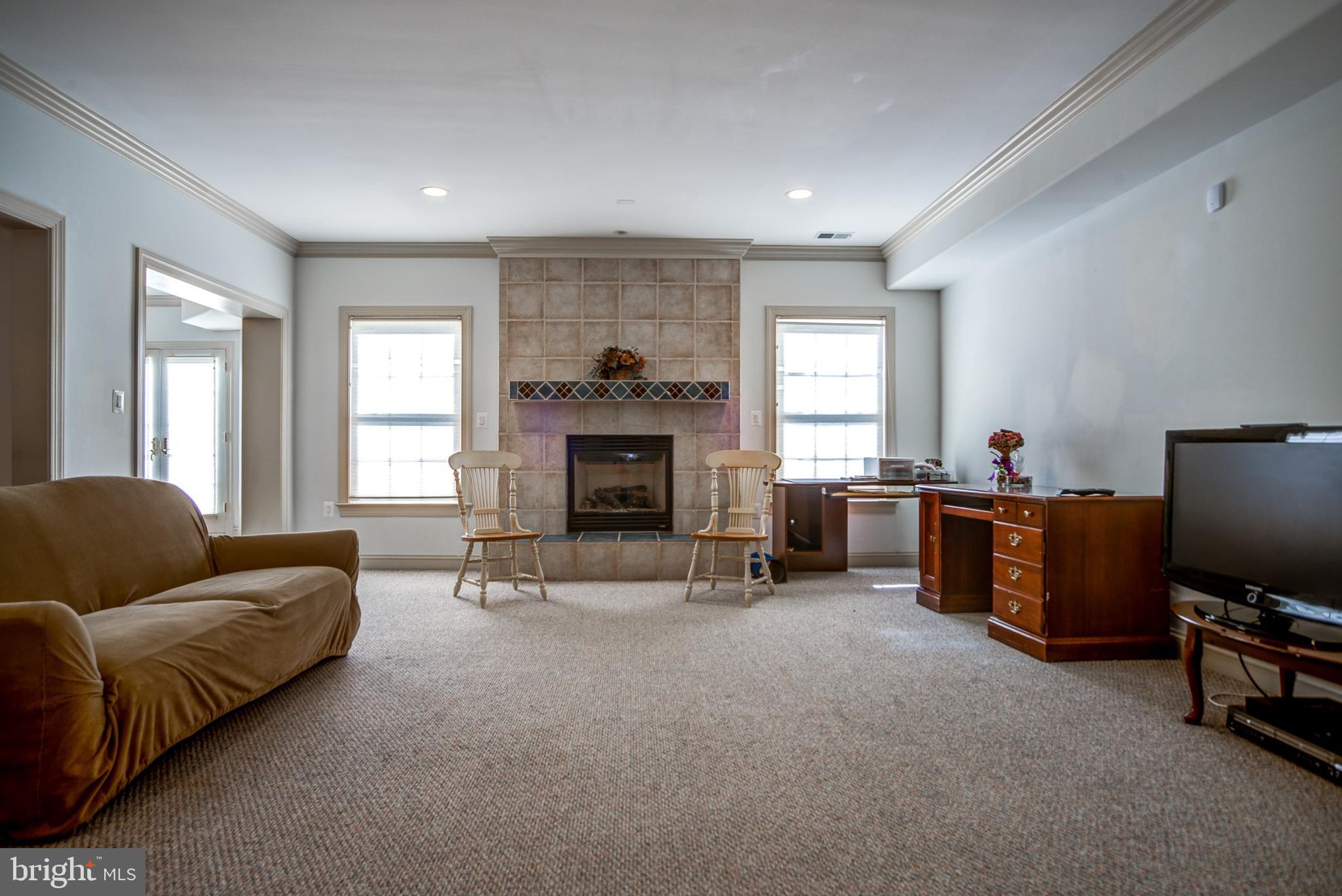 MONTICELLO OF MCLEAN - Residential