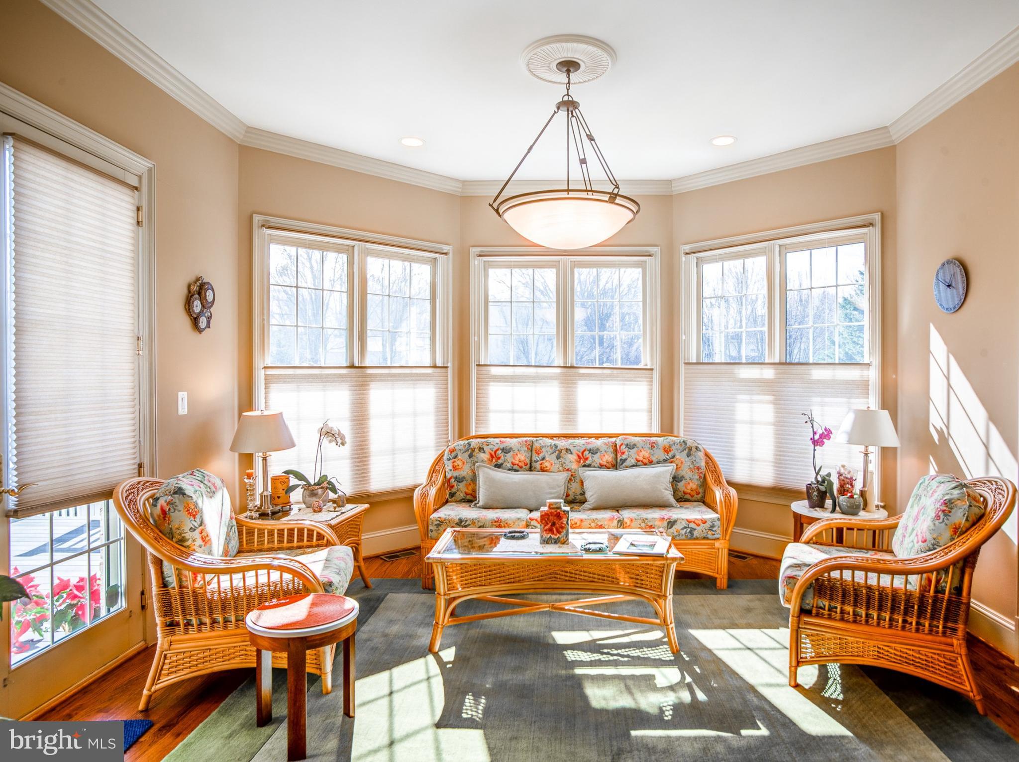 MONTICELLO OF MCLEAN - Residential