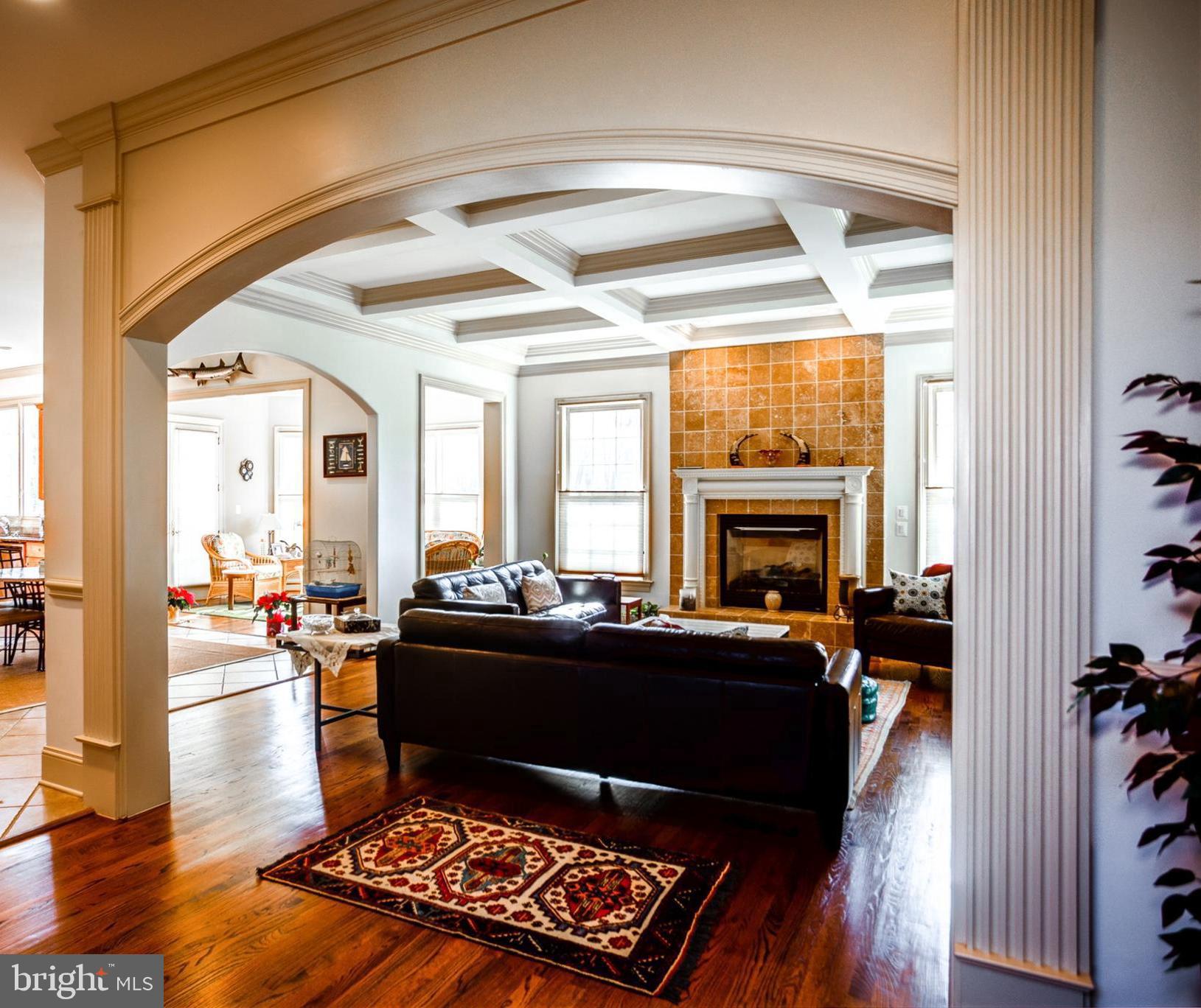 MONTICELLO OF MCLEAN - Residential