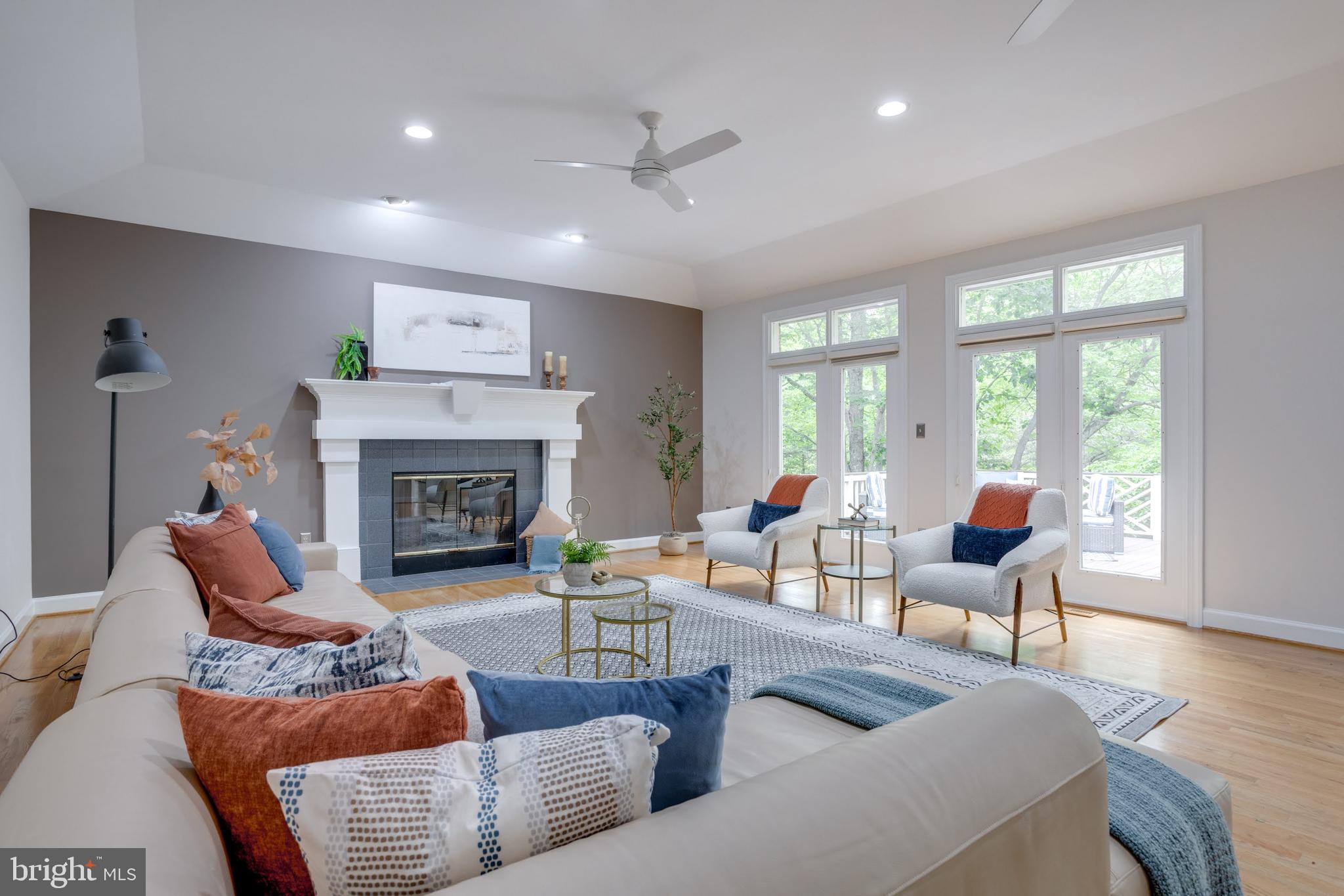 12016 CREEKBEND DRIVE