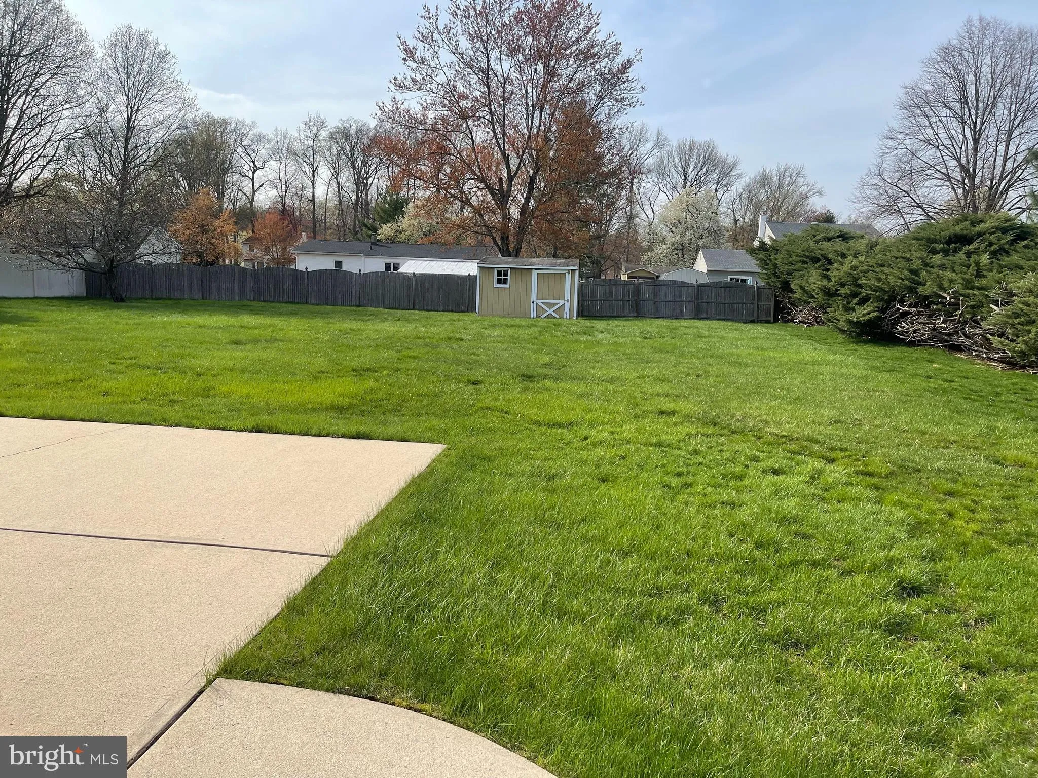 Hightstown, New Jersey 08520, United States, 4 Bedrooms Bedrooms, ,2 BathroomsBathrooms,Residential,Pending,103950