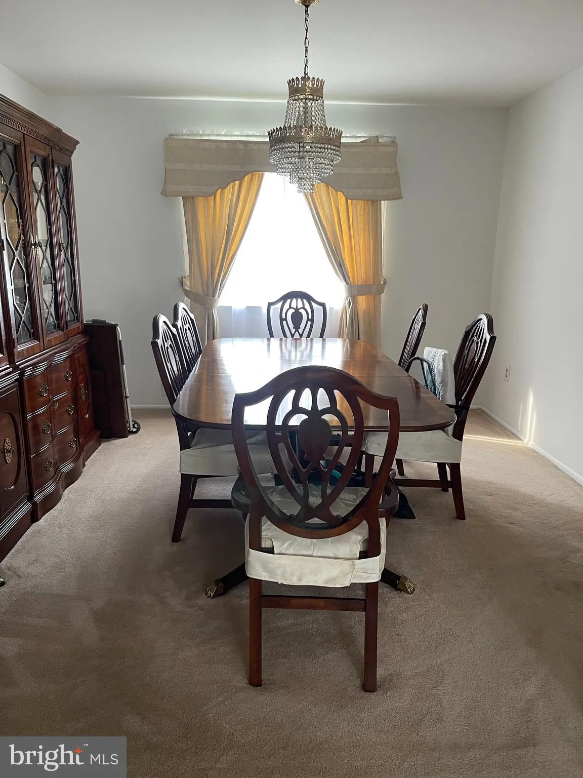 Hightstown, New Jersey 08520, United States, 4 Bedrooms Bedrooms, ,2 BathroomsBathrooms,Residential,Pending,103950