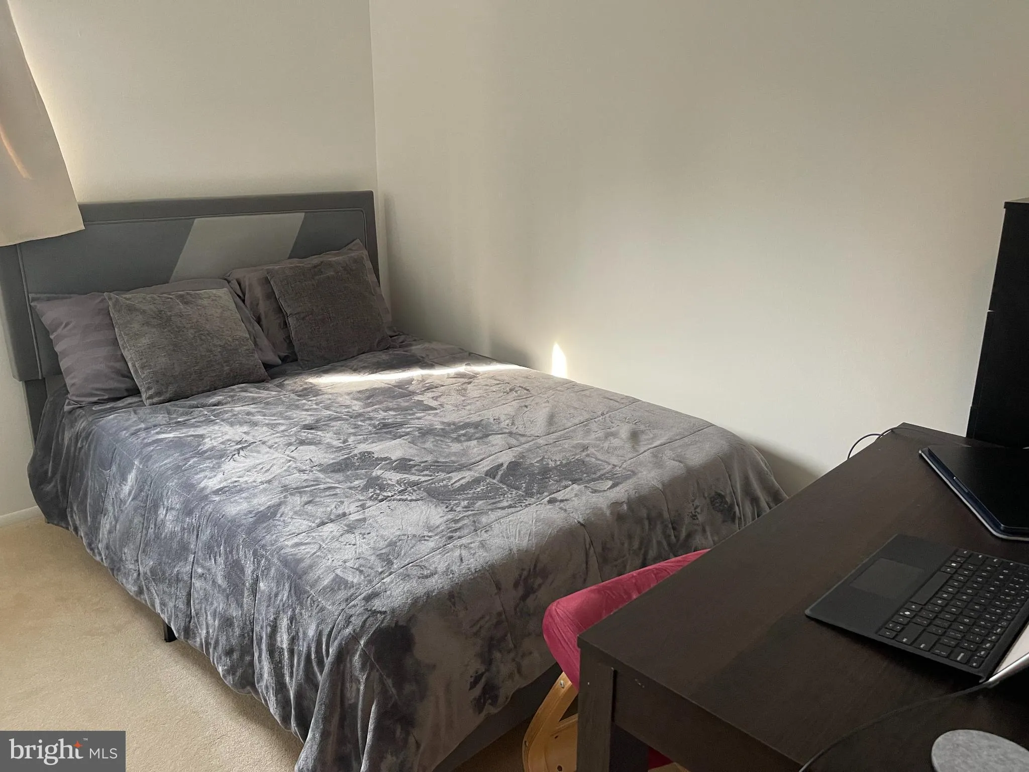 Hightstown, New Jersey 08520, United States, 4 Bedrooms Bedrooms, ,2 BathroomsBathrooms,Residential,Pending,103950