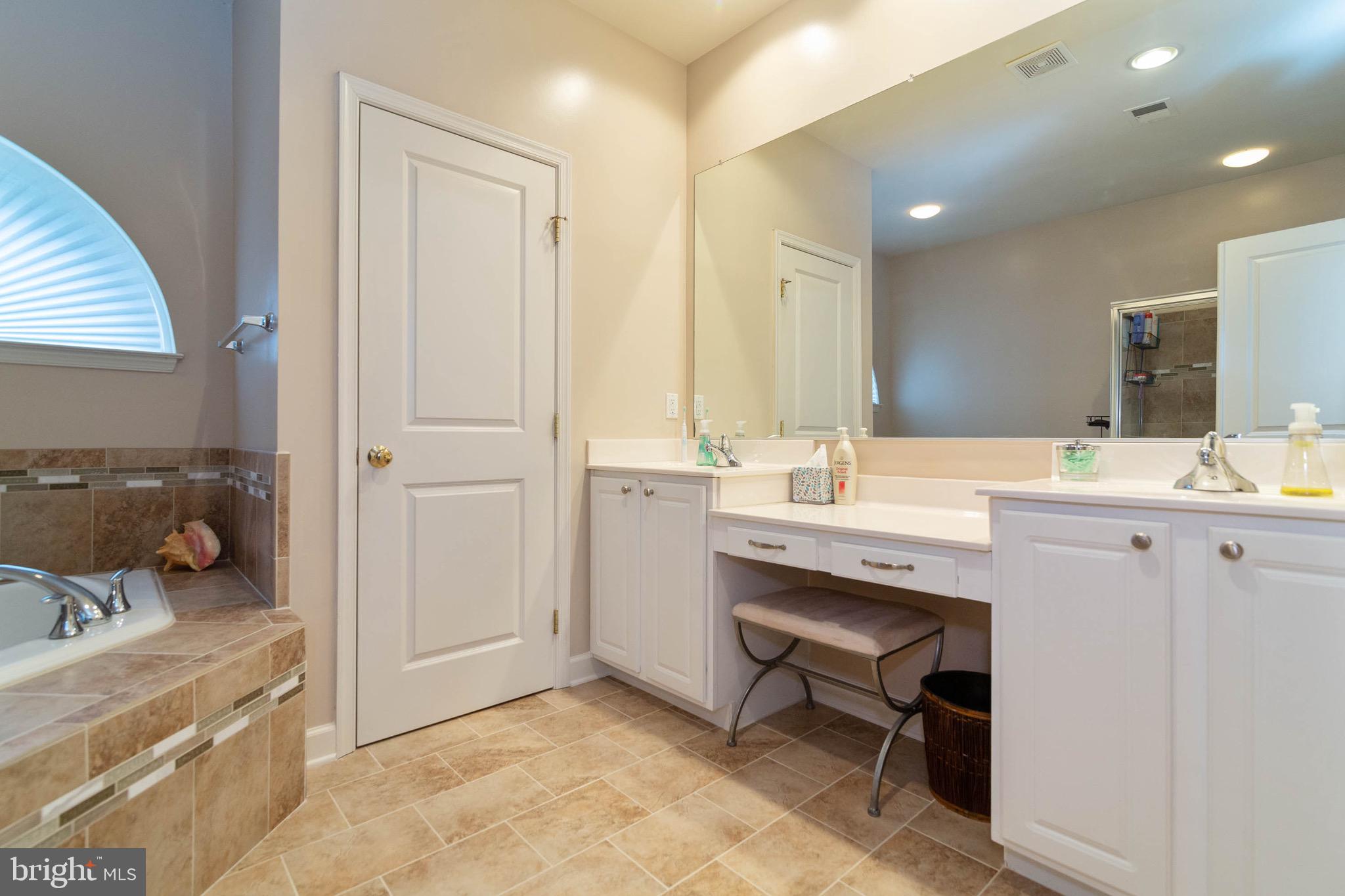 VICTORY LAKES - Residential