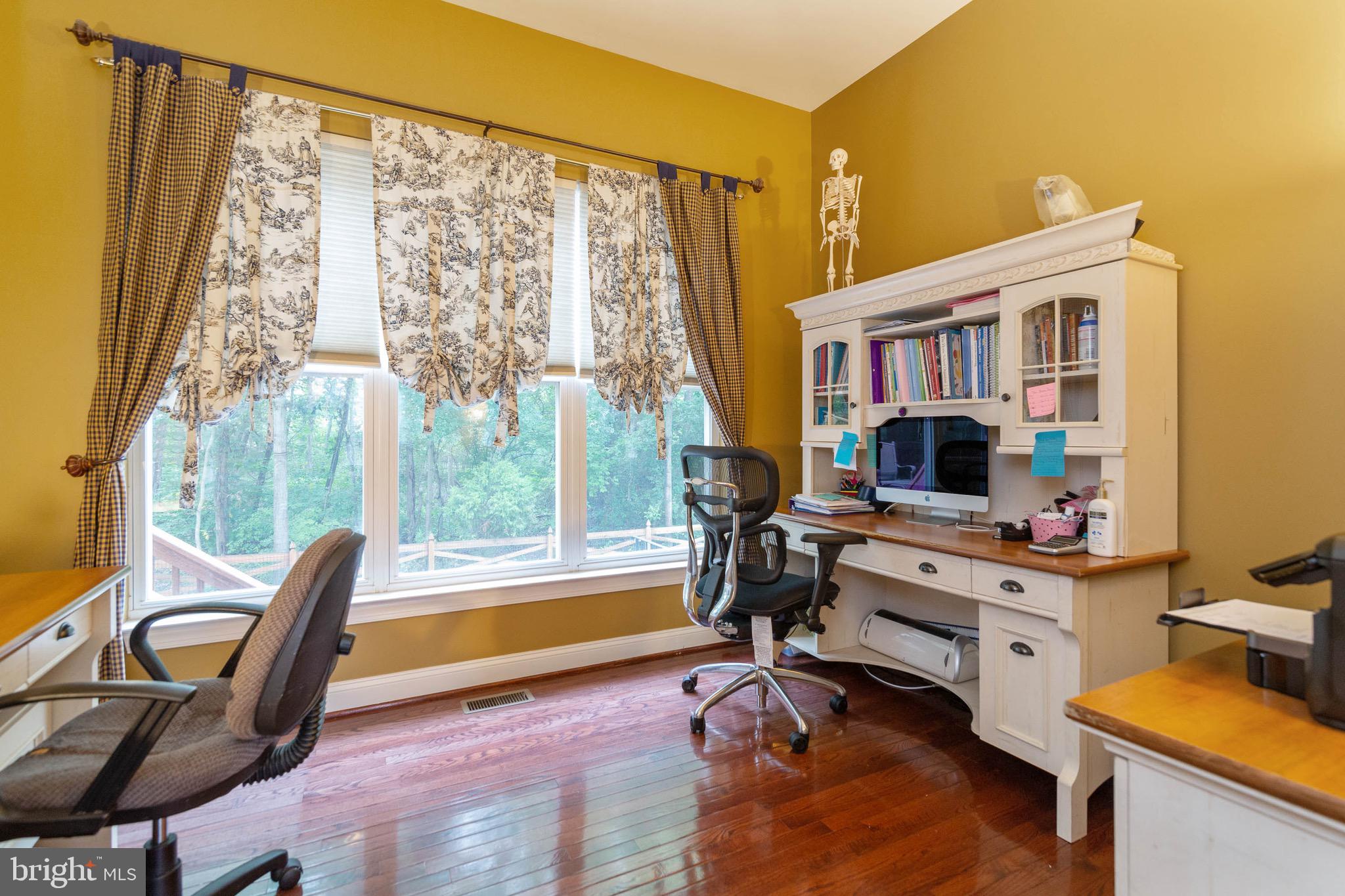 VICTORY LAKES - Residential