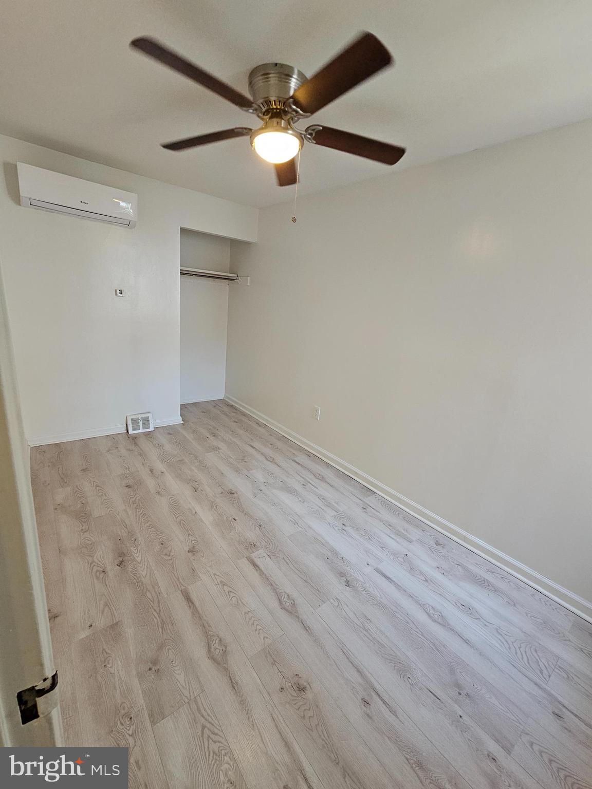 STRAWBERRY MANSION - Residential