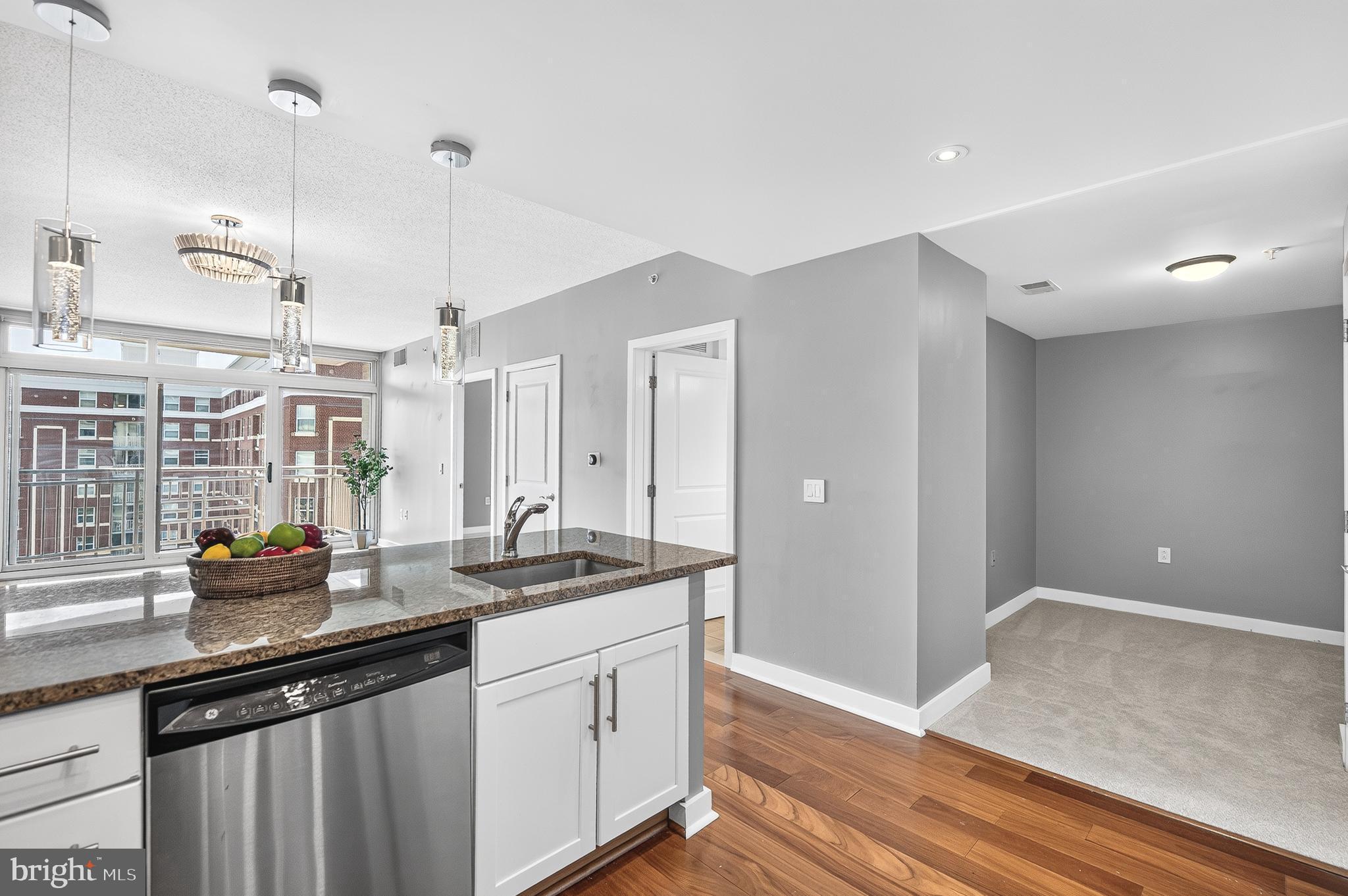 888 N QUINCY STREET 804