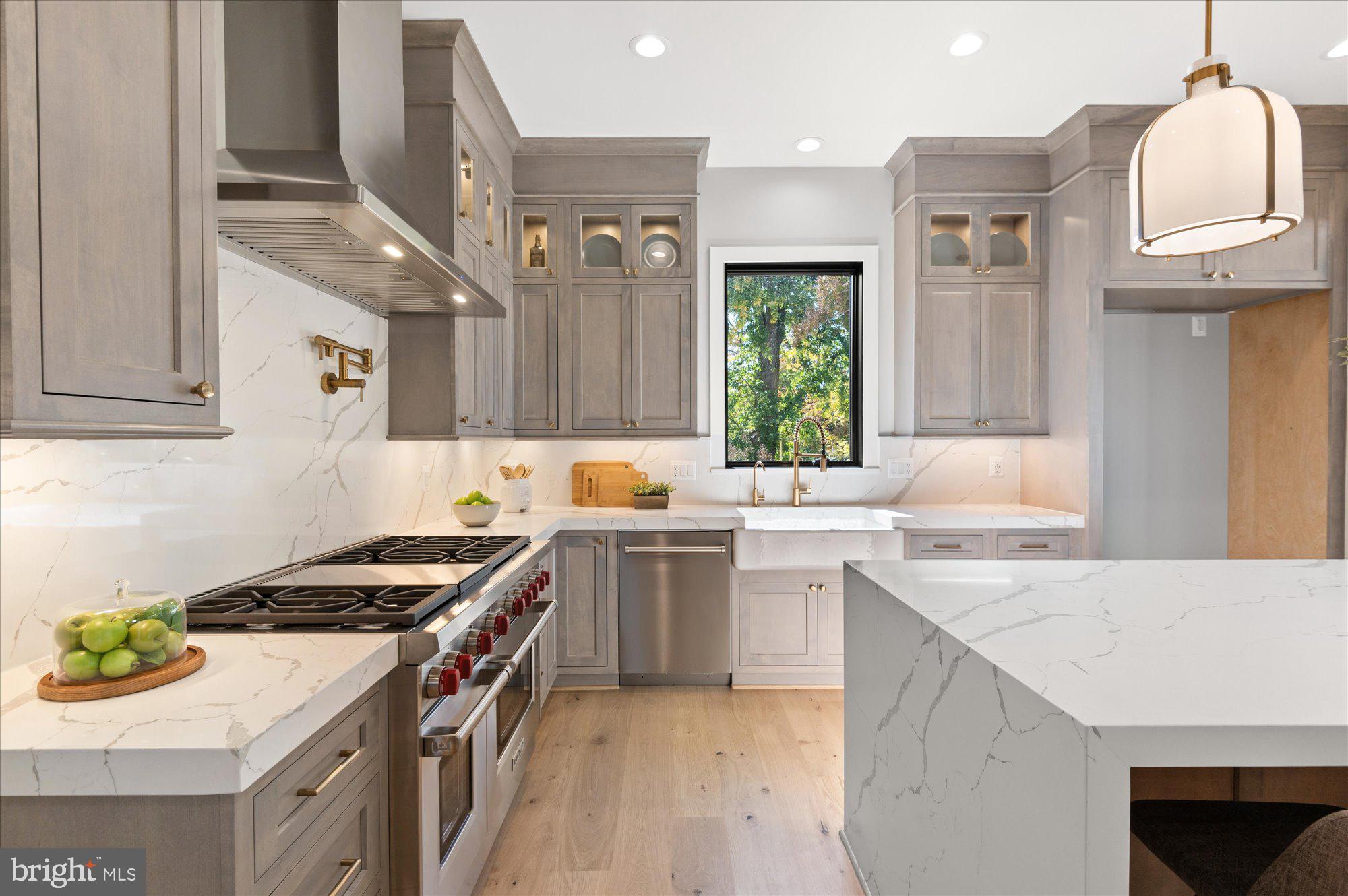 LYON PARK - Residential